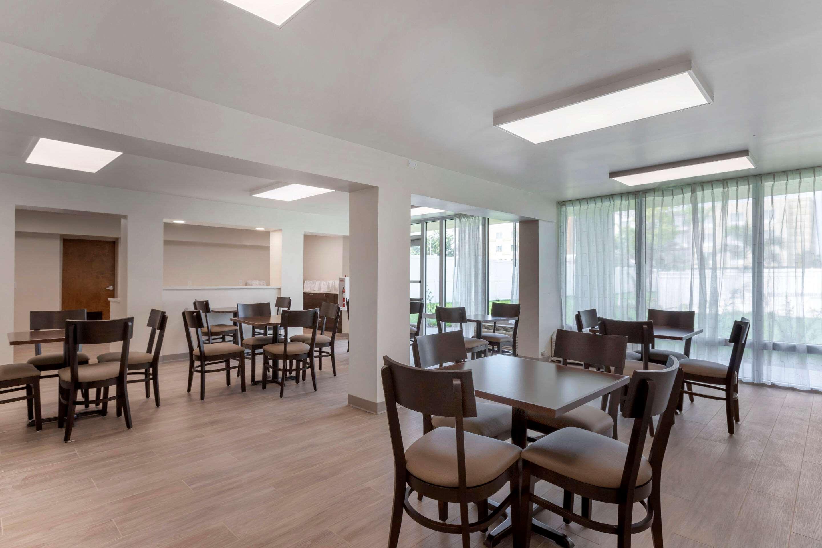 Quality North-tampa Bay Inn St. Petersburg