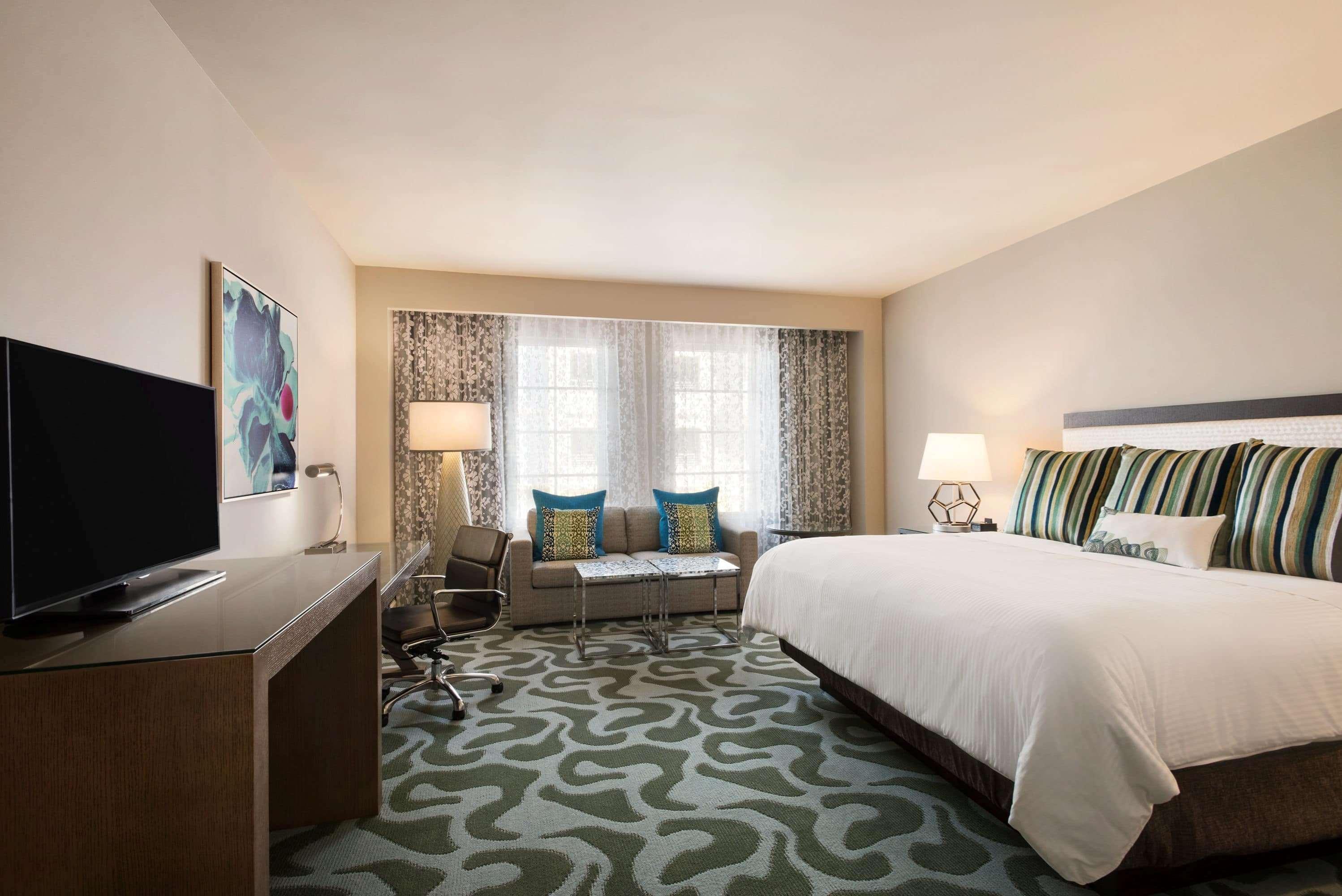 Wyndham Grand At Harbourside Place 4*