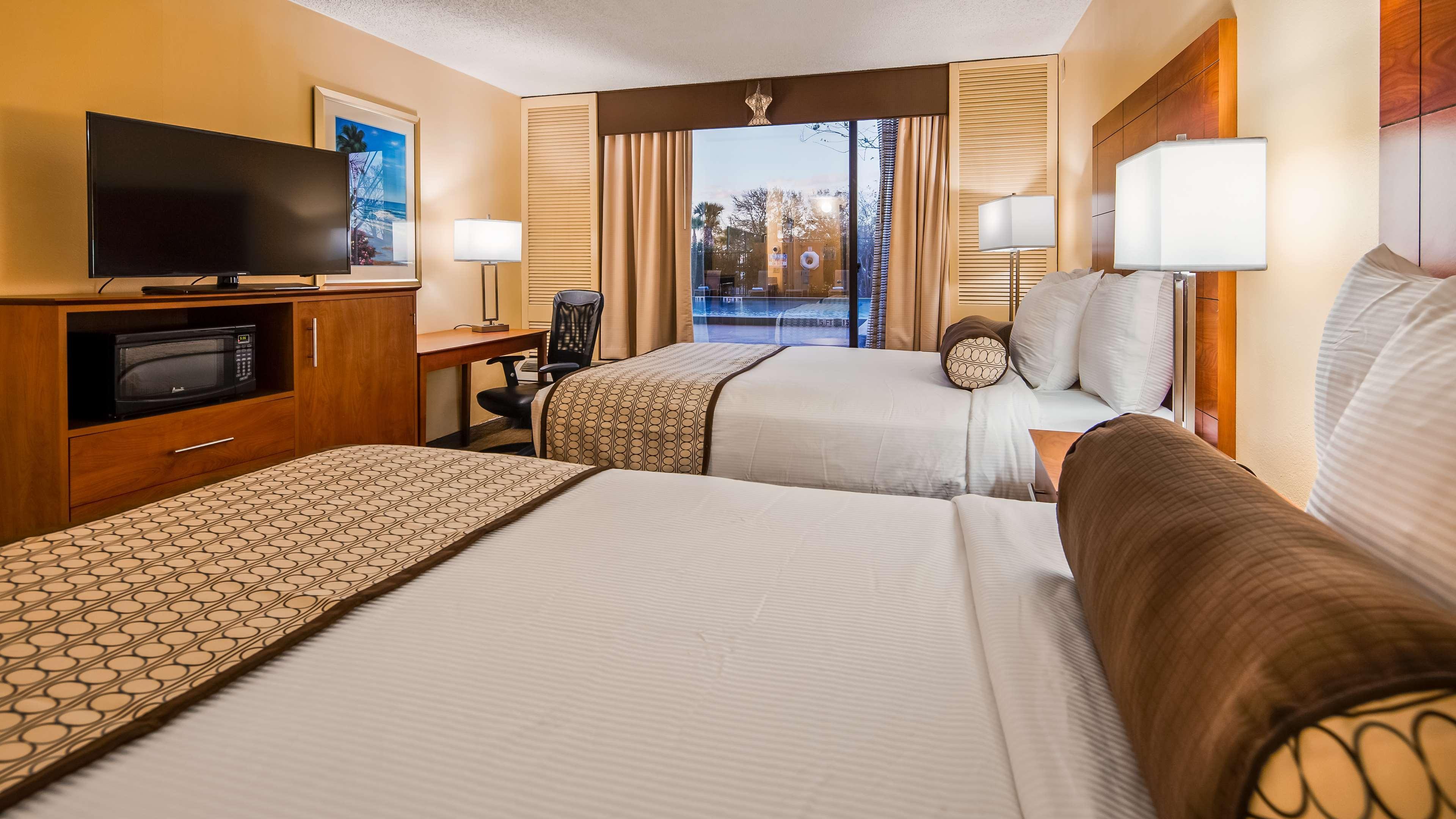 Western Gateway Hotel 4*