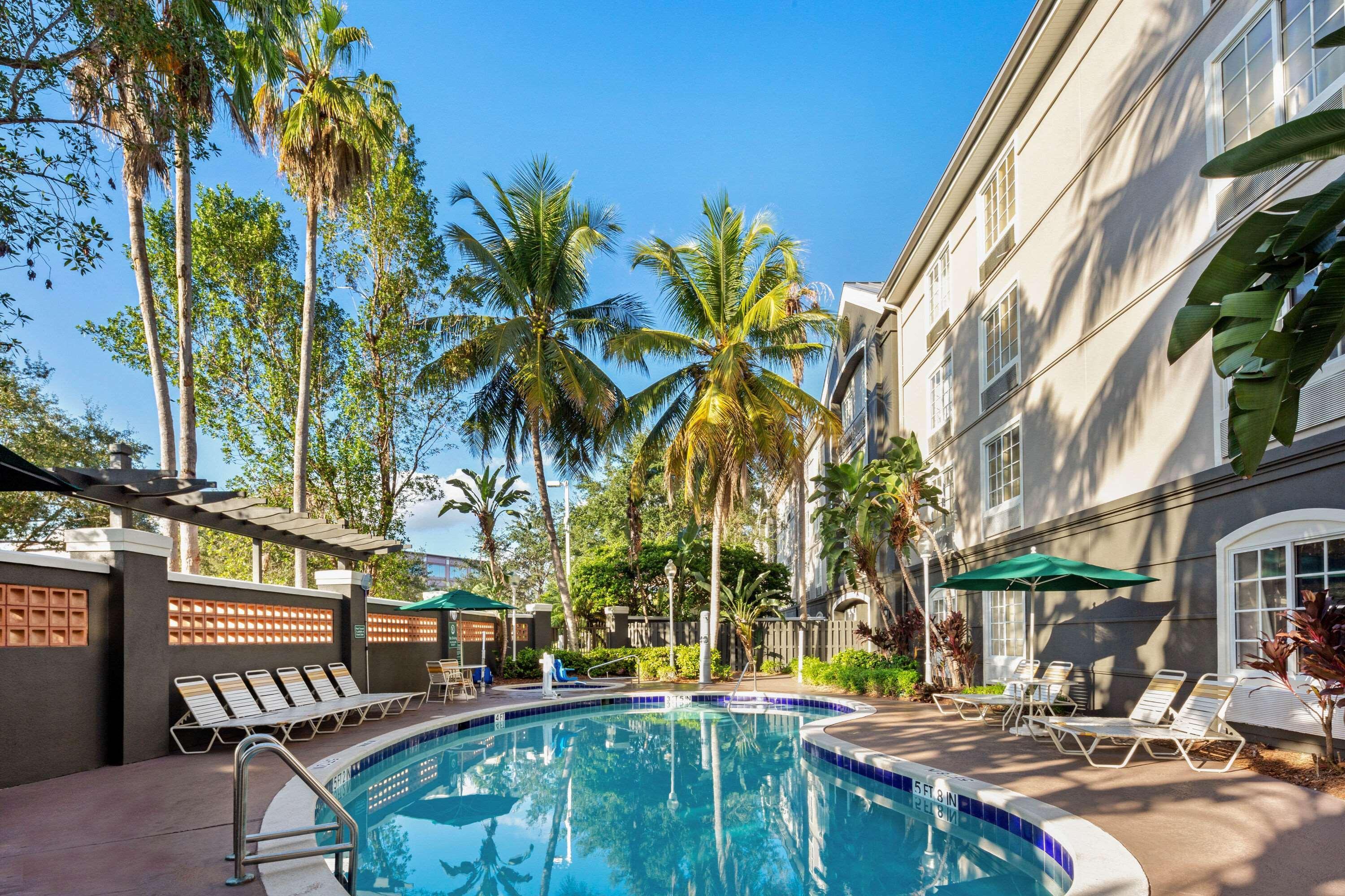 La Quinta By Wyndham Ft. Lauderdale 3*