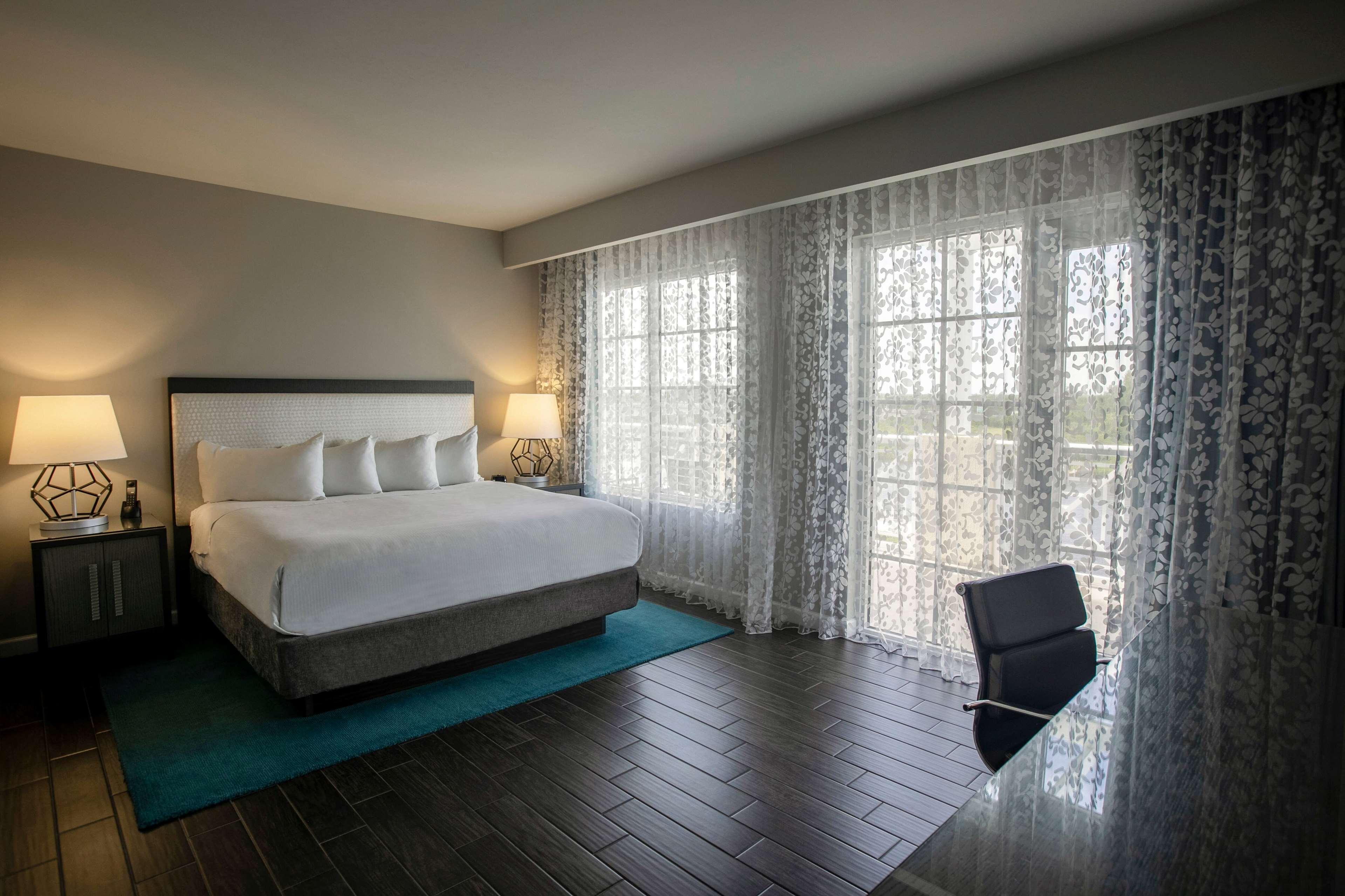 Hotel Wyndham Grand At Harbourside Place