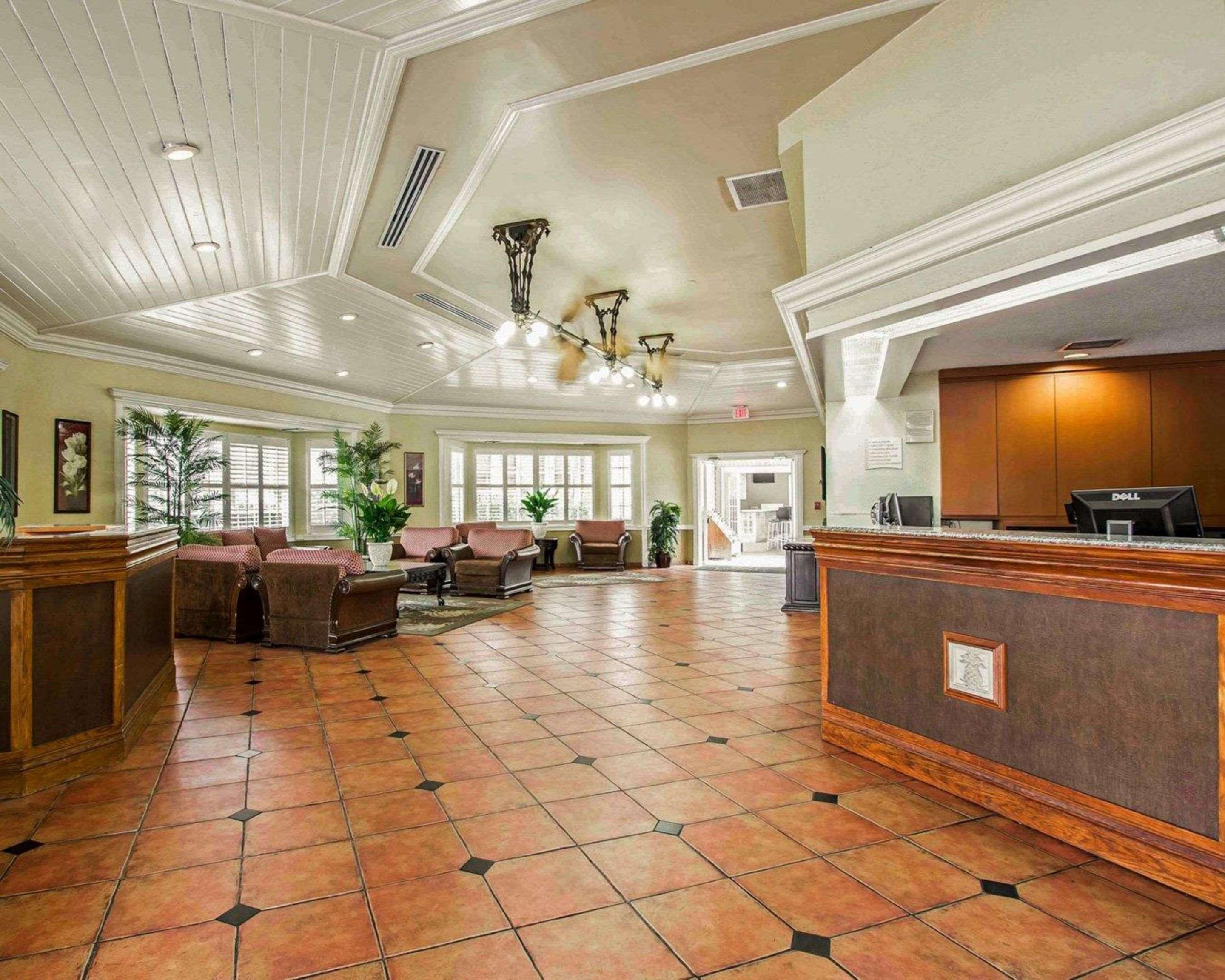 Hotolos Hotel 3*