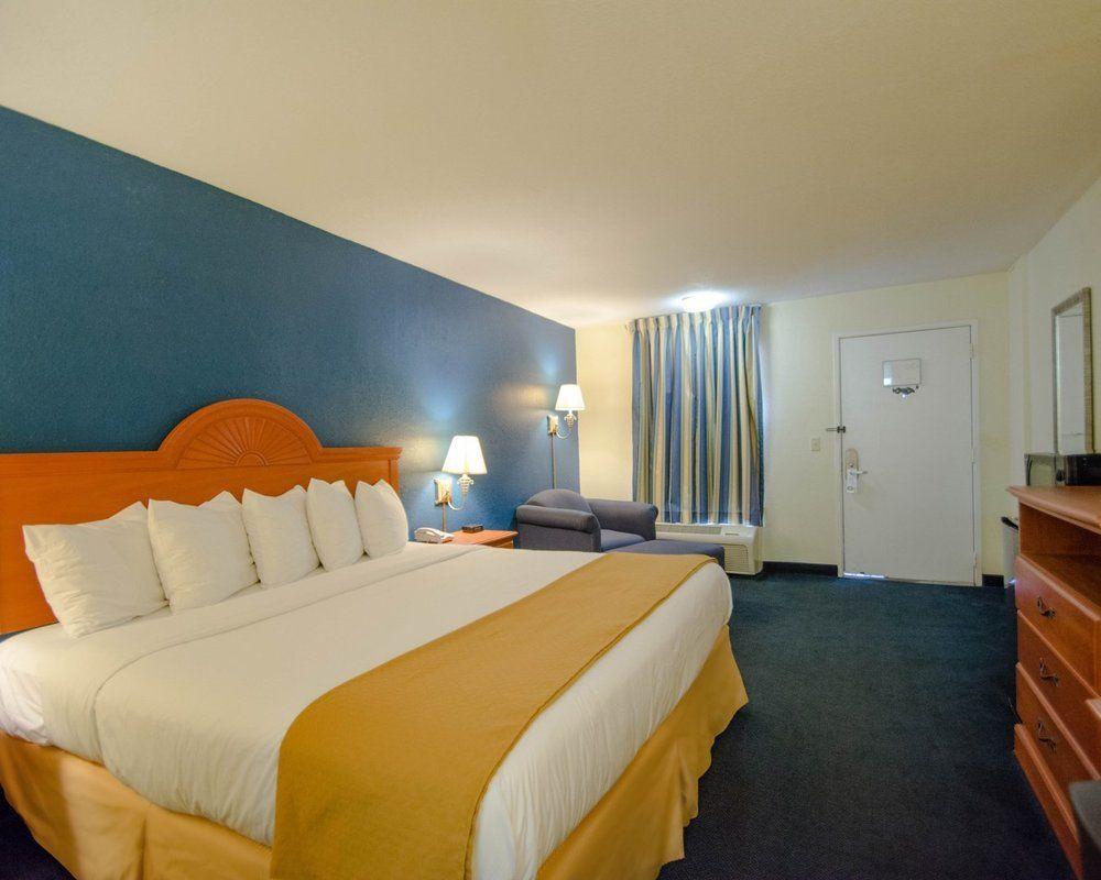 Quality North Near Lido Key Inn