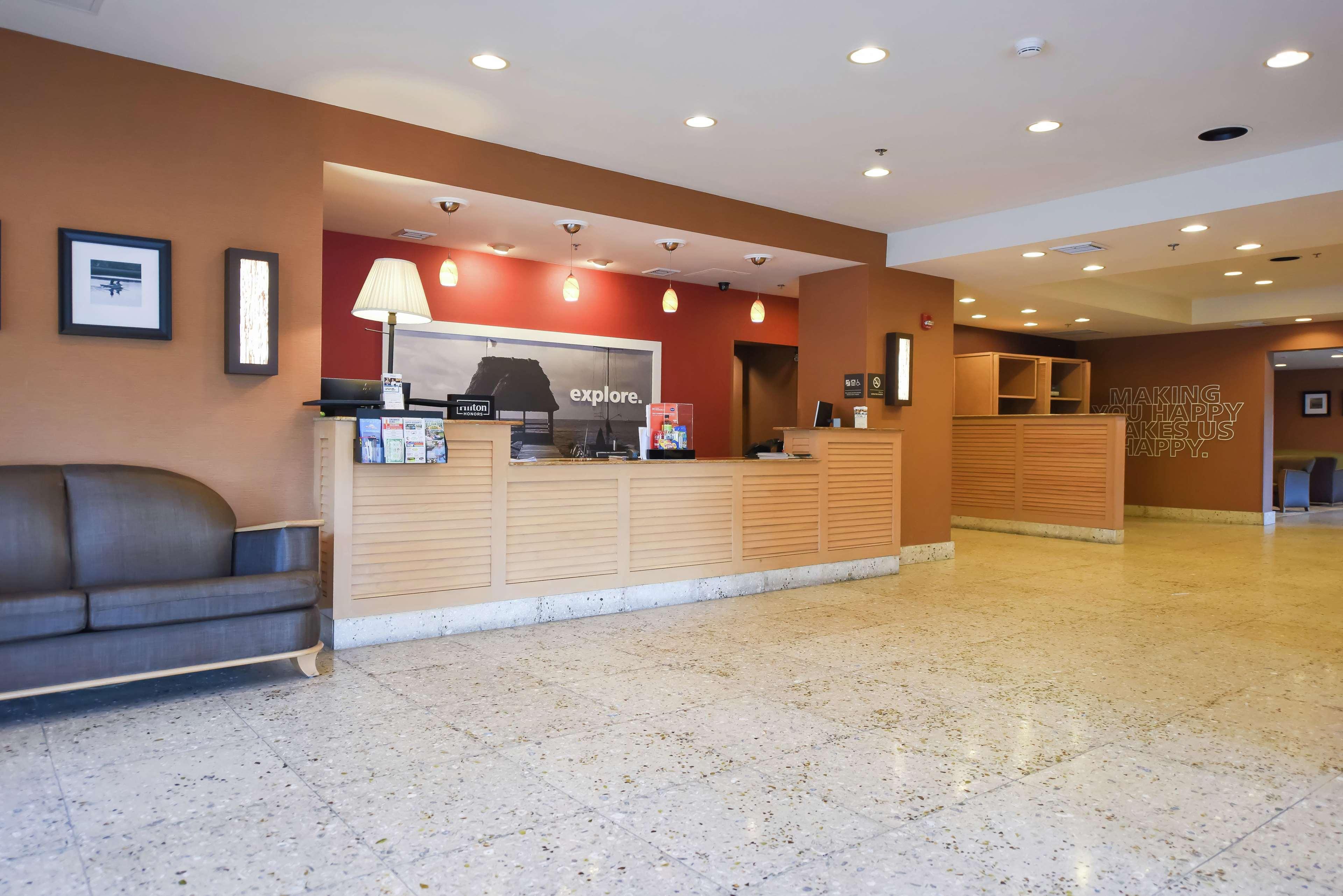 Hotel Hampton 3*