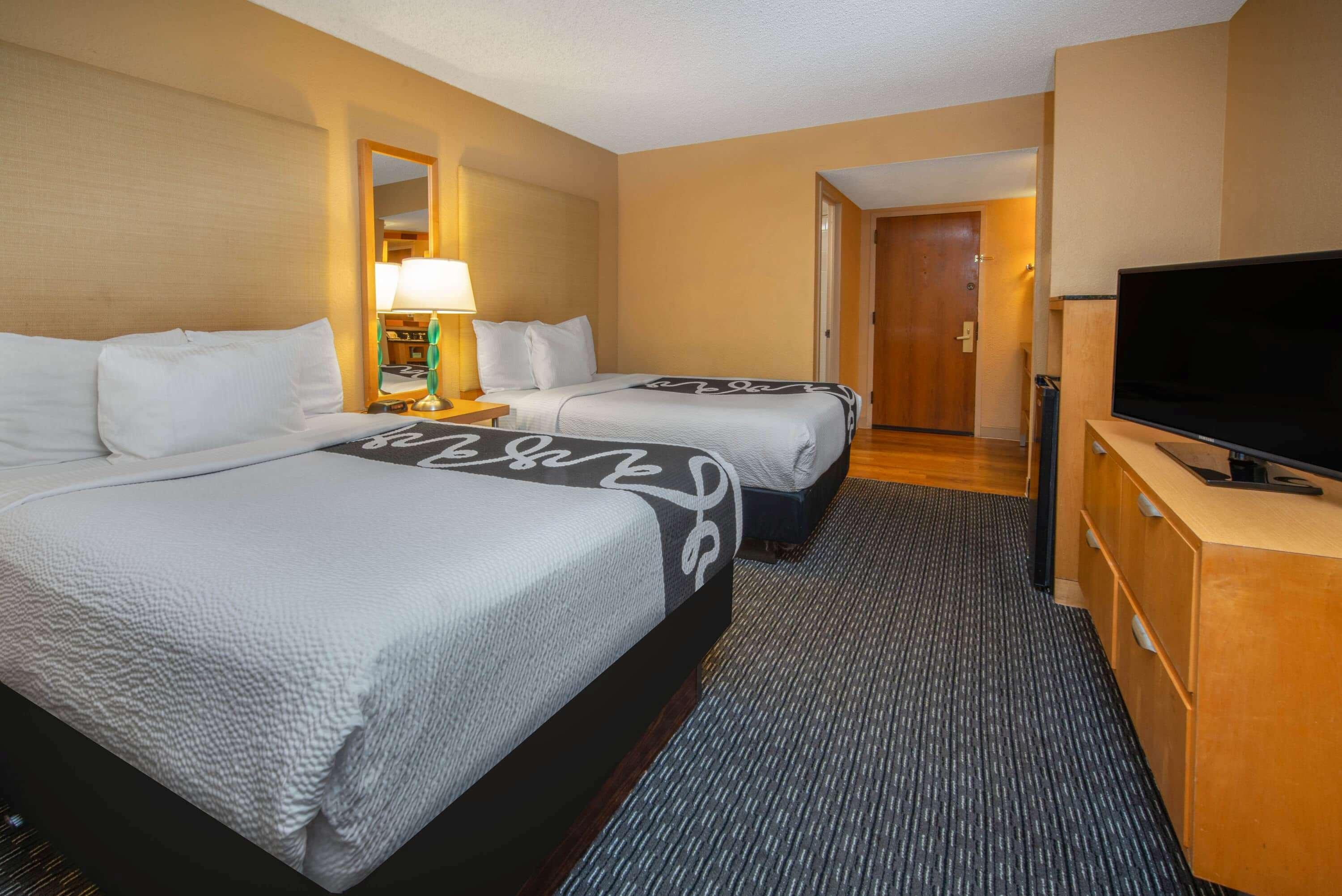 La Quinta I-95 Deerfield - Next To The Depot & Behind The Wawa 3*