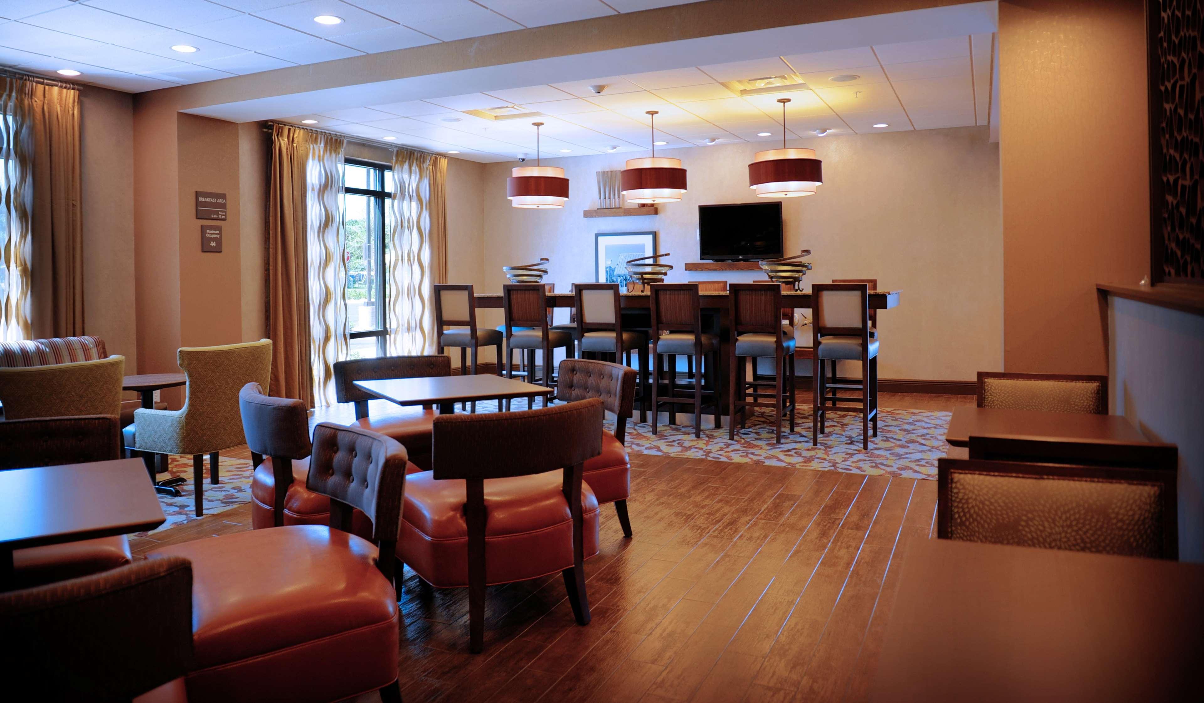 Hampton Hotel 3*