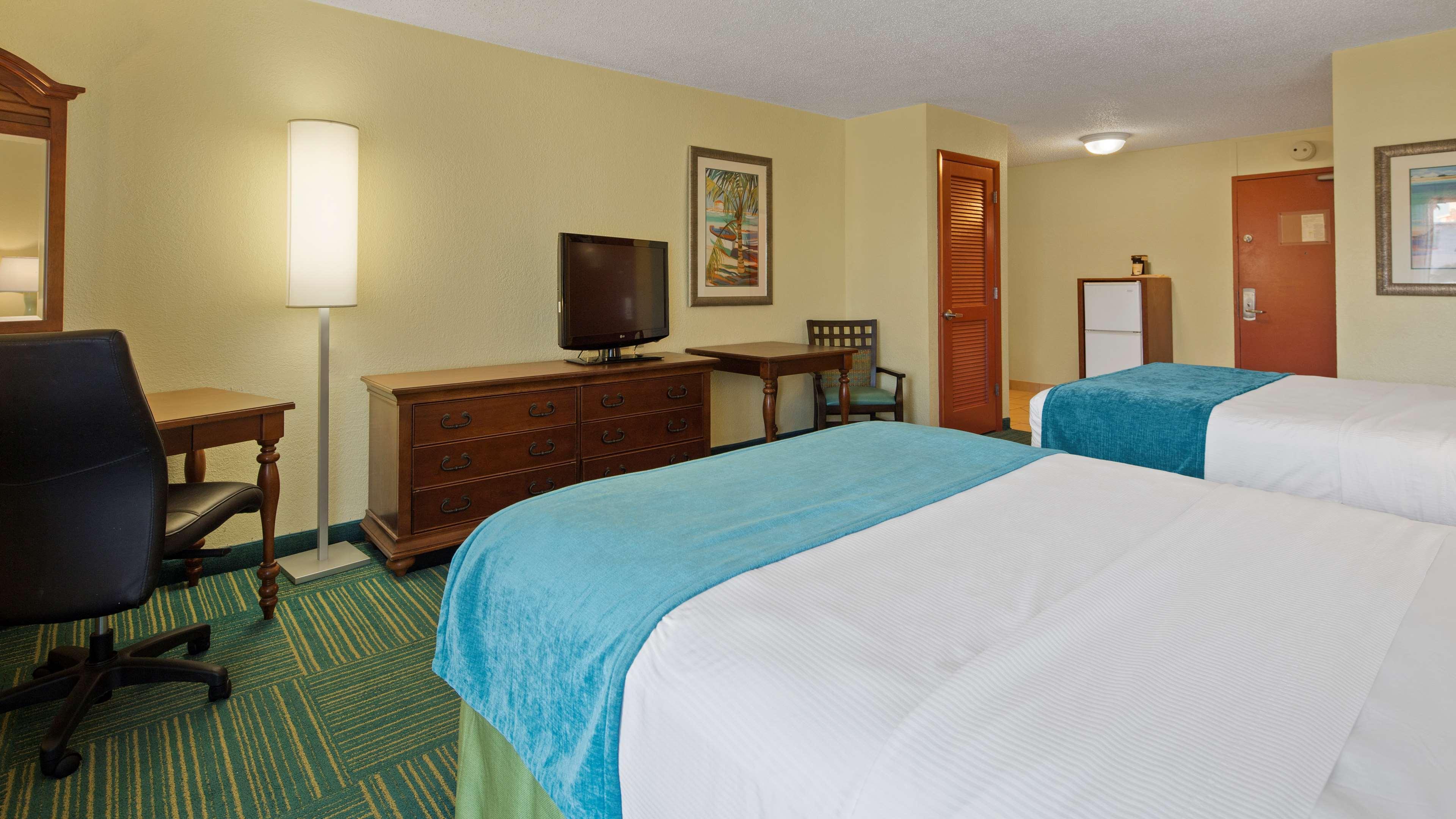 Western Aku Tiki Hotel 3*