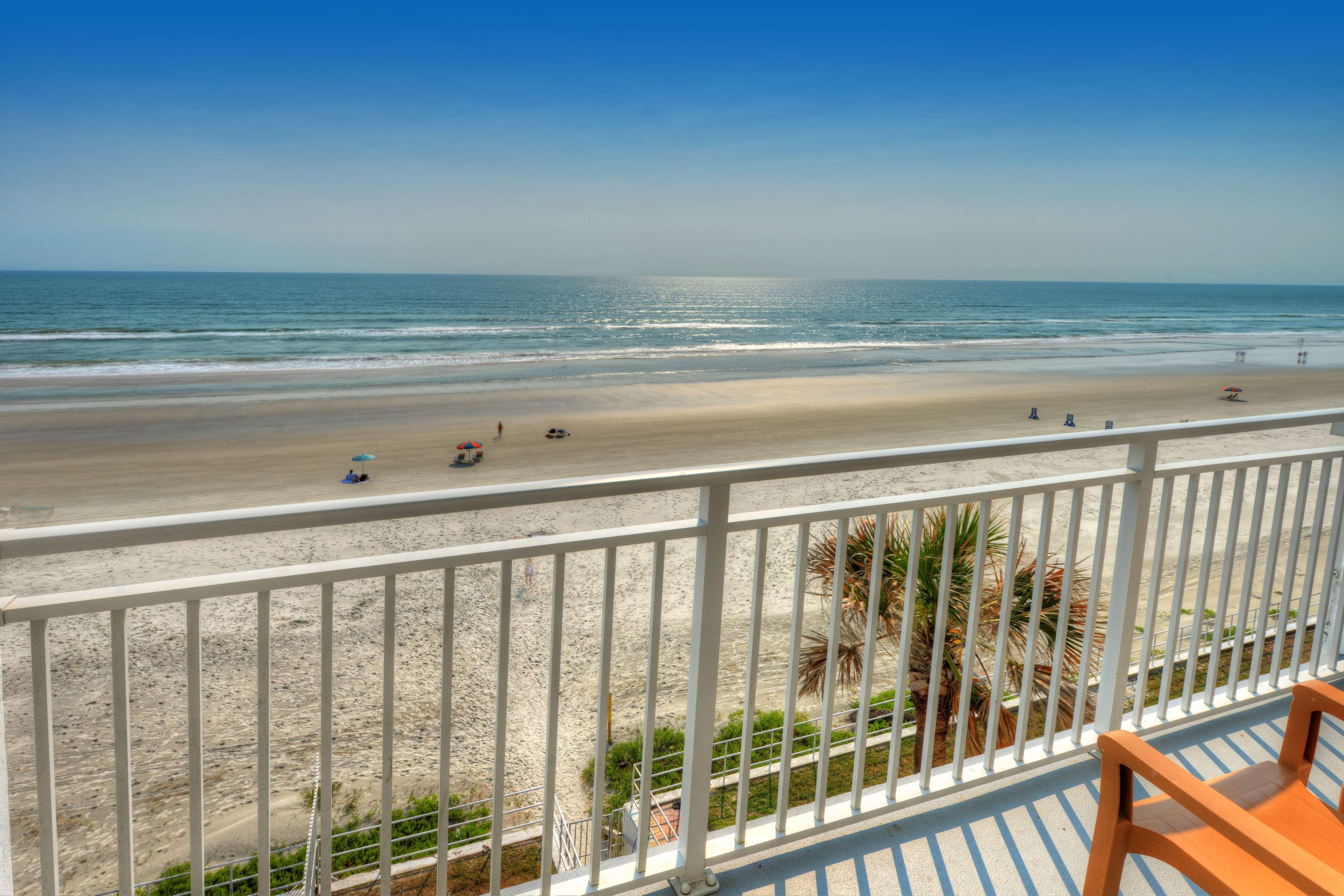 Western Aku Tiki 3* Daytona Beach