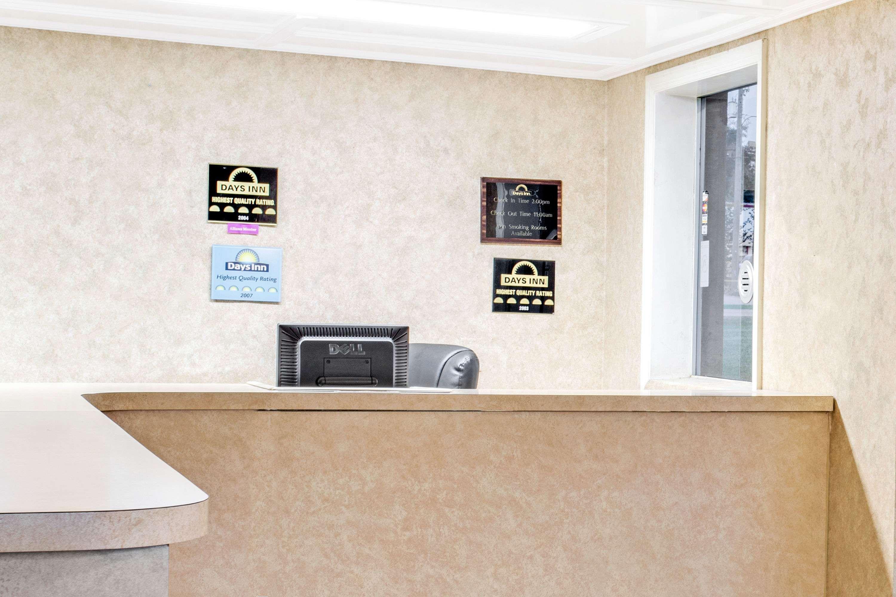 Motel Days By Wyndham Orange City/deland 2*