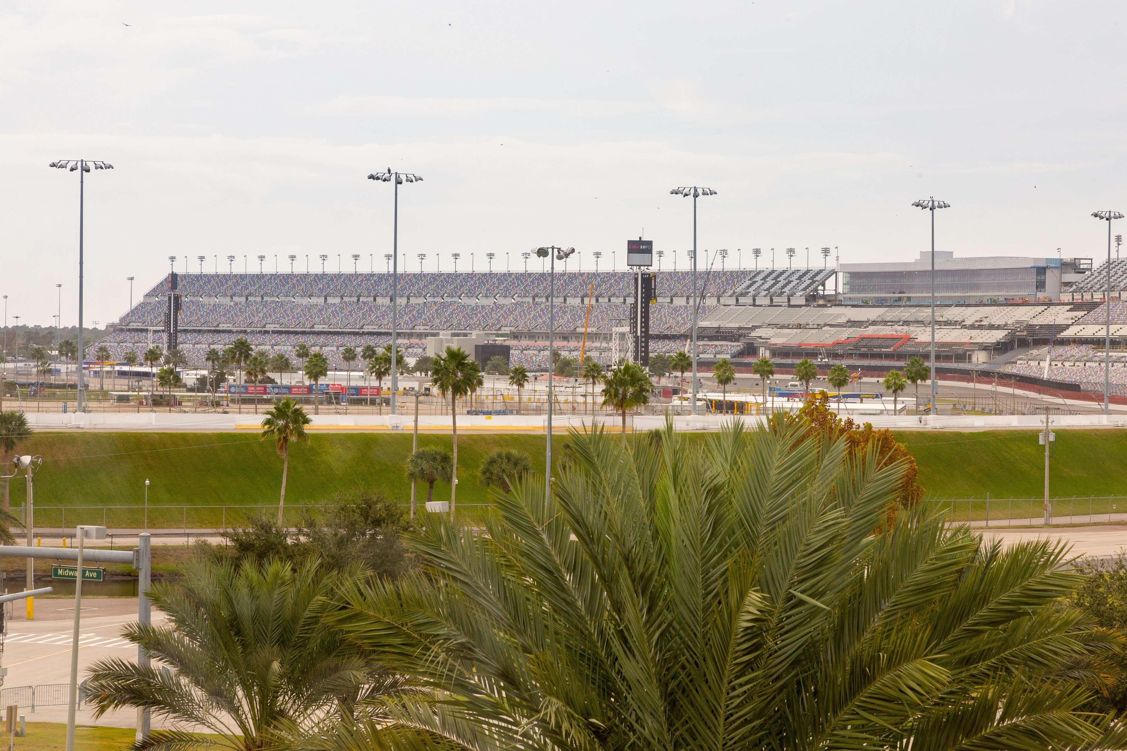 Hilton Garden Daytona Airport 3*