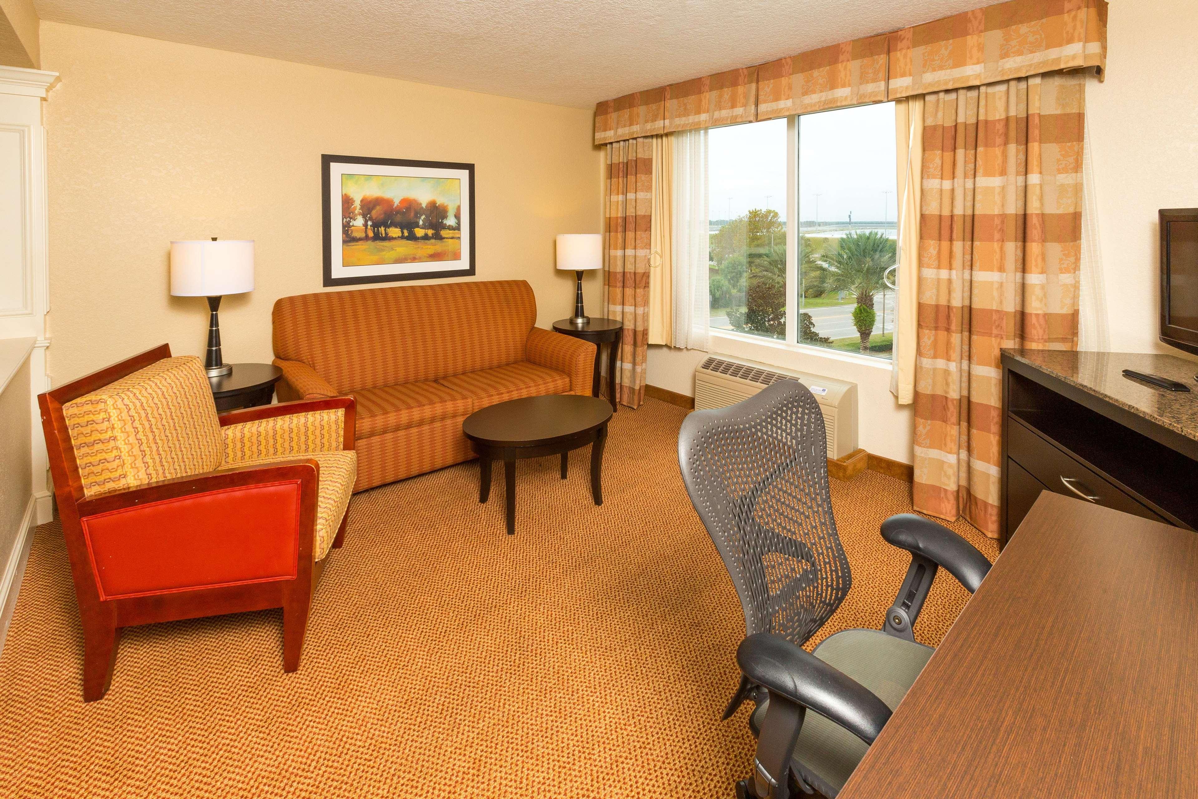 Hilton Garden Daytona Airport