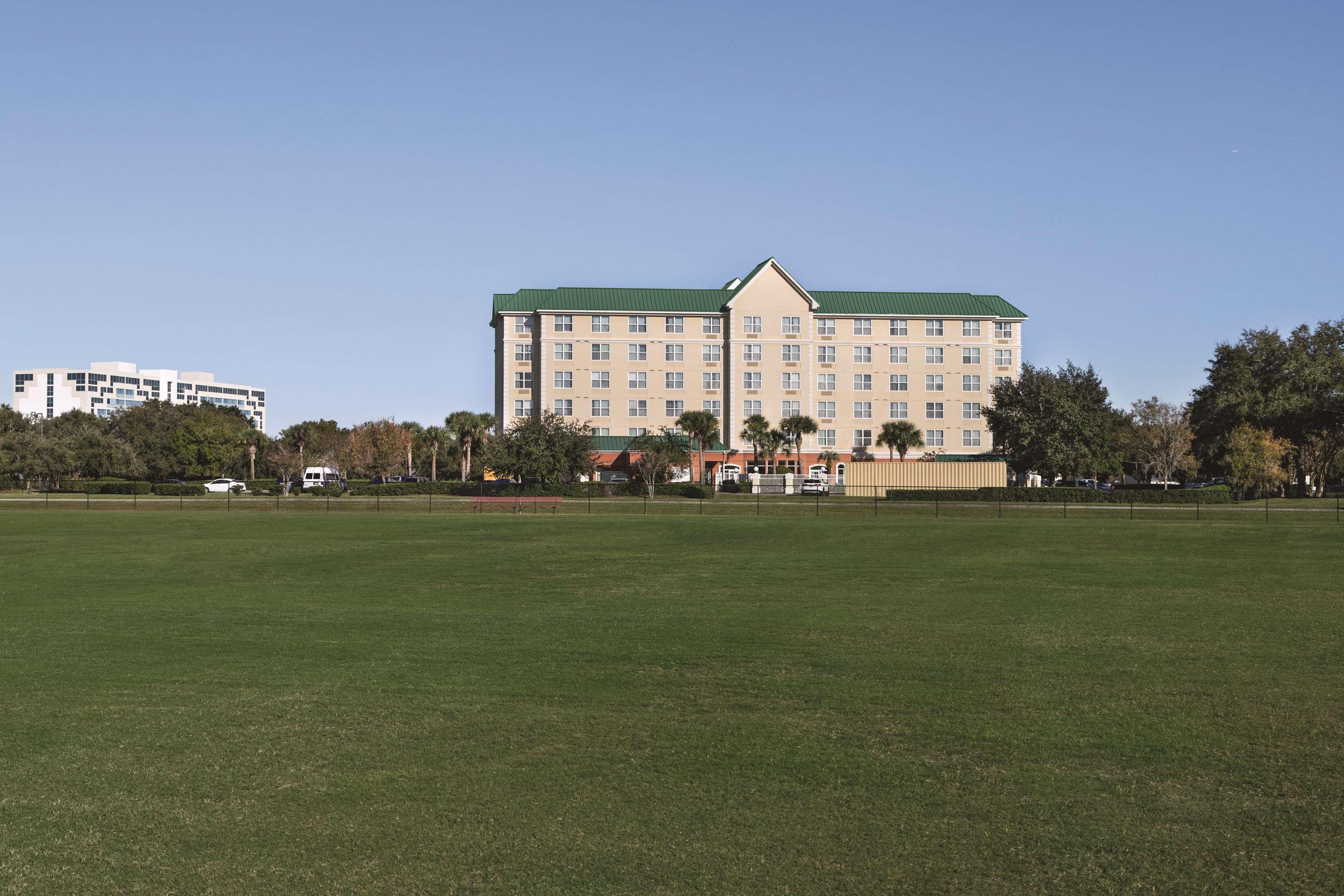 Hotel Country & By Radisson, Airport, Fl Orlando