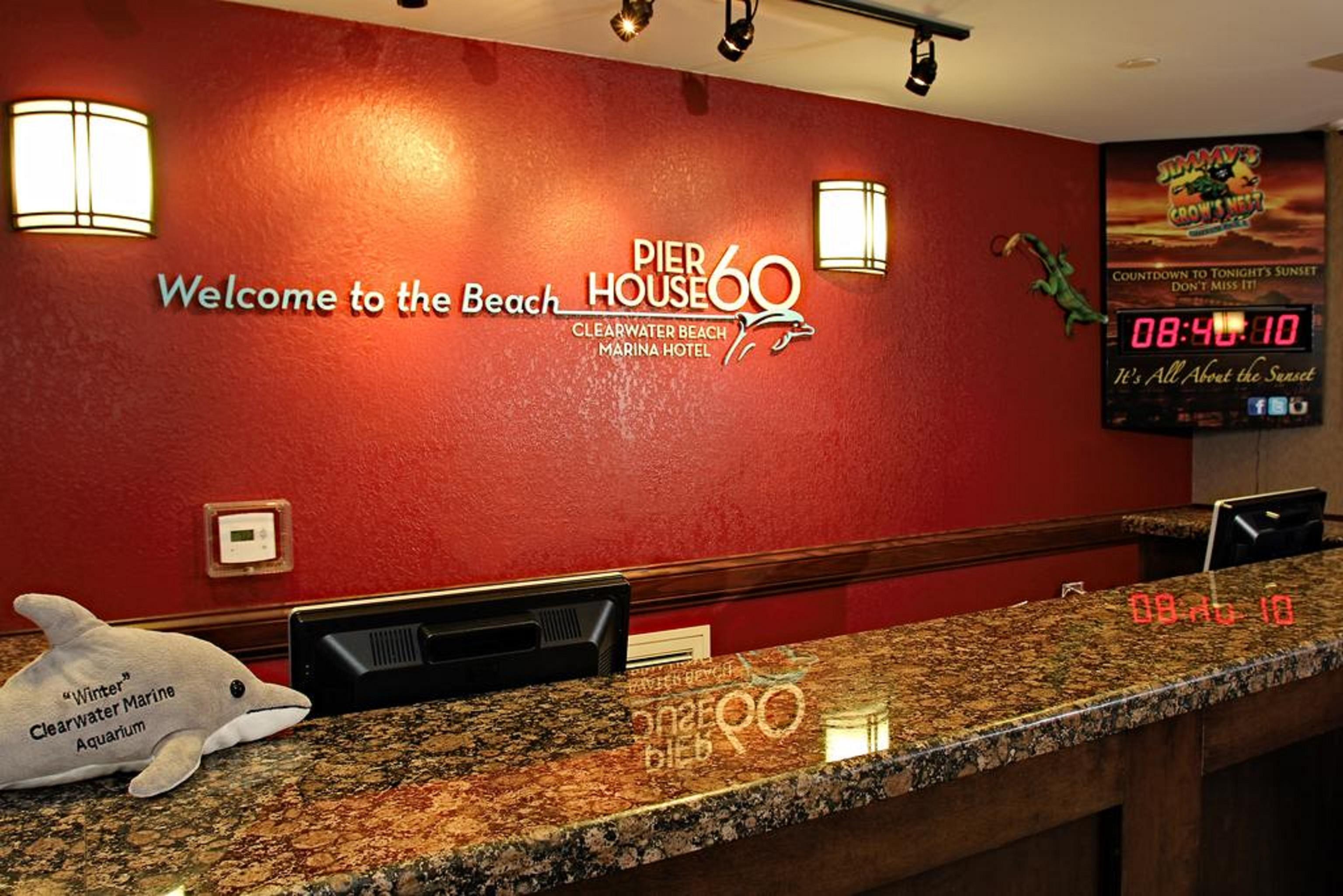 Pier House 60 Clearwater Marina Hotel 3*