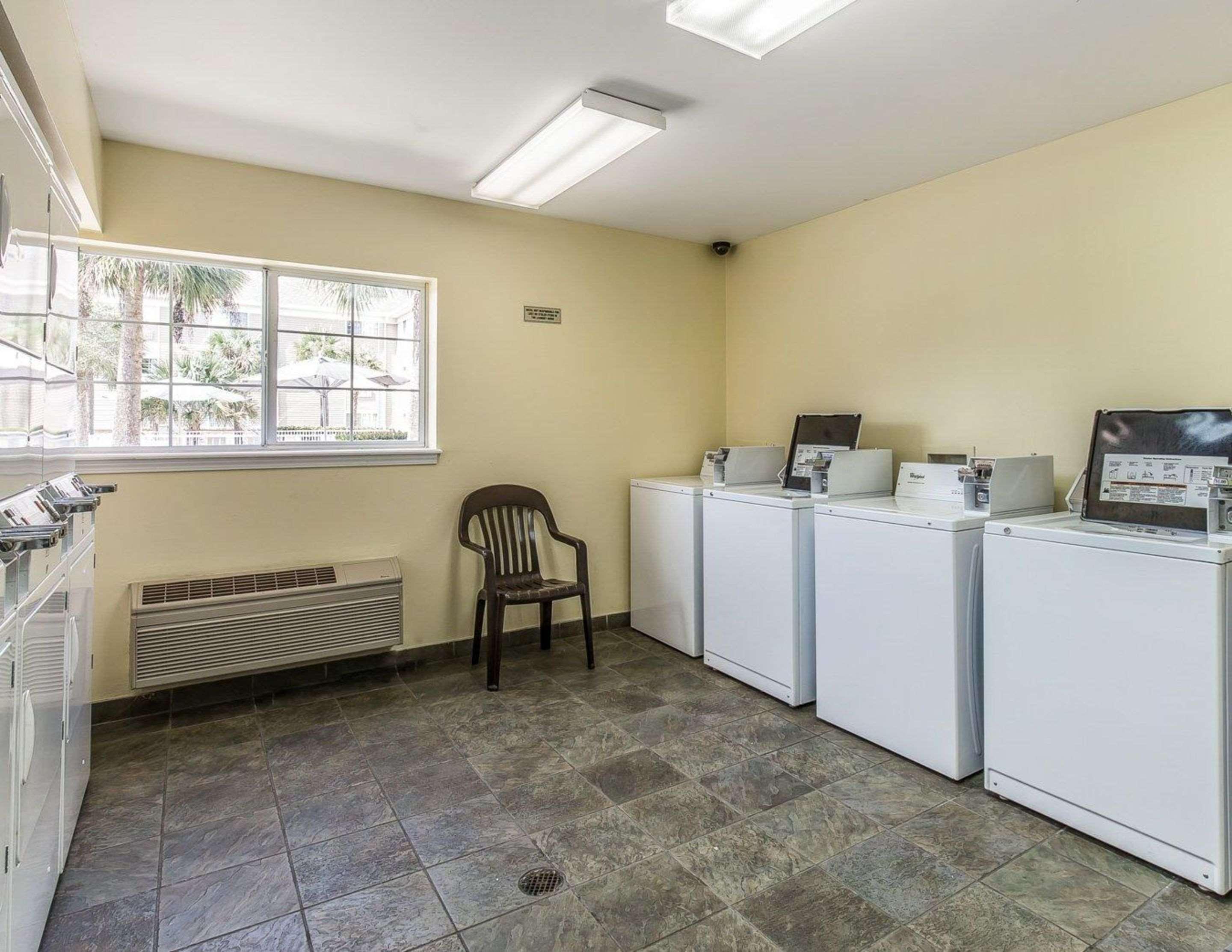 Suburban Myers Cape Coral 2*