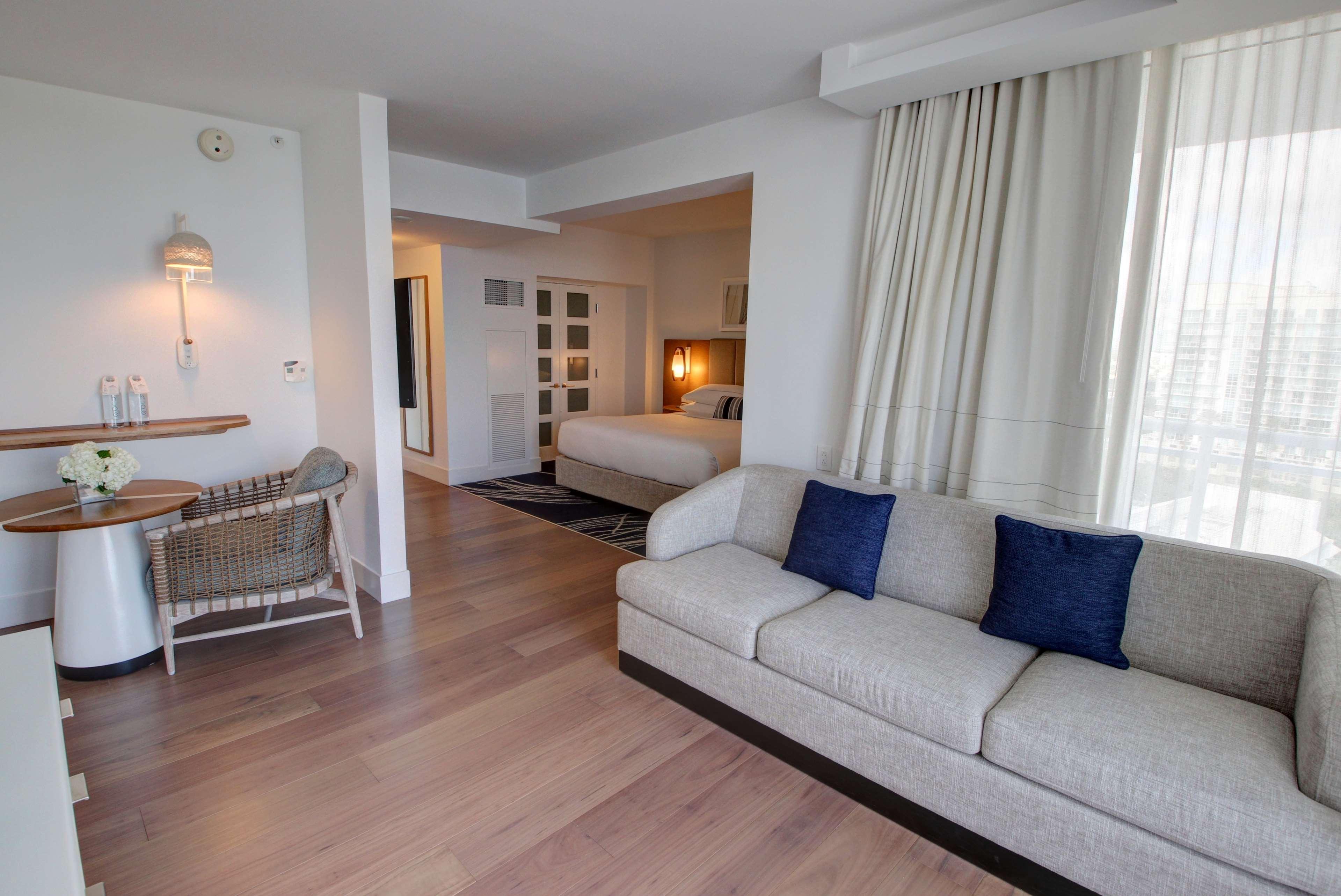 Hilton Lauderdale Marina 4*