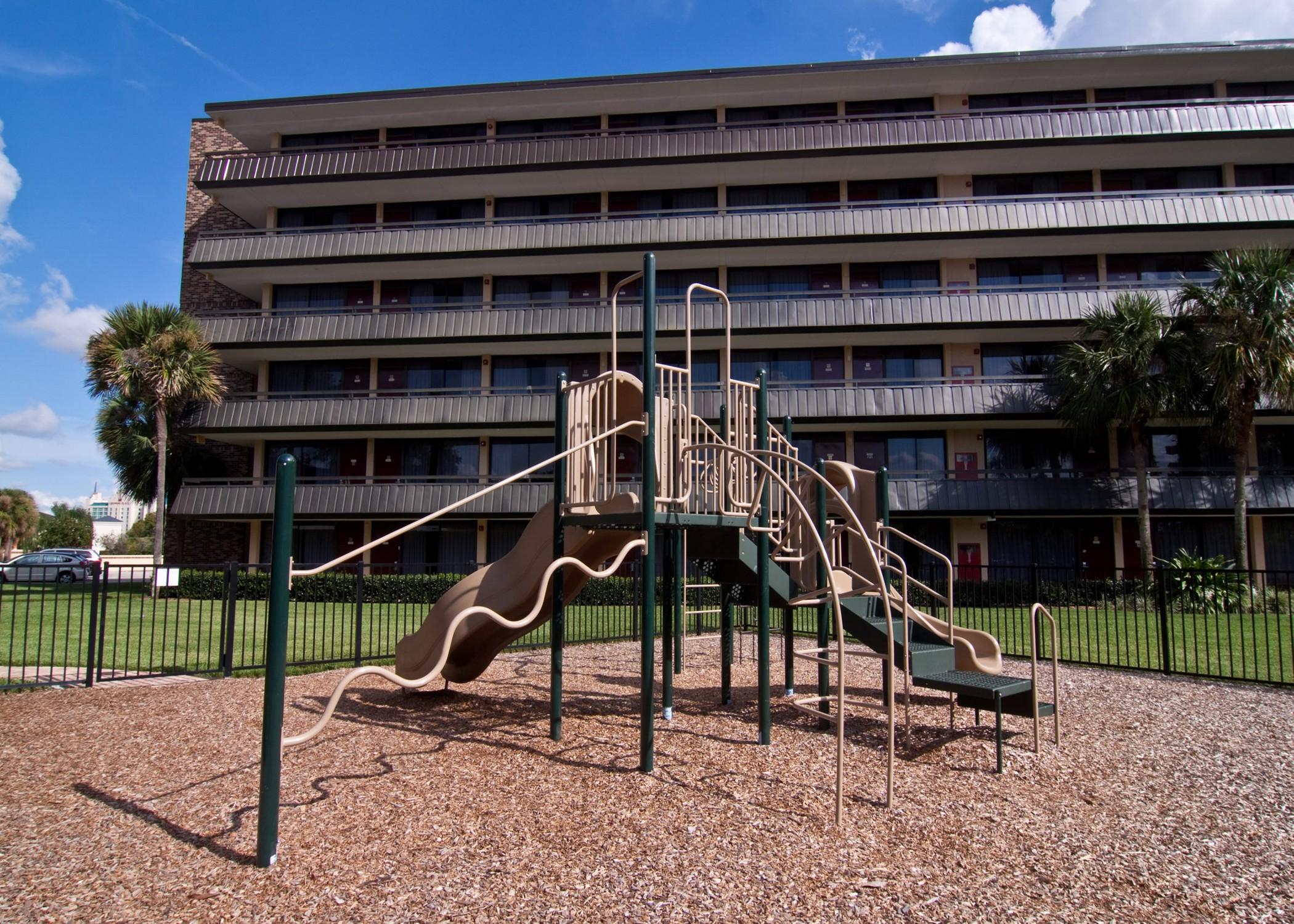 Rosen International Near The Parks 3*