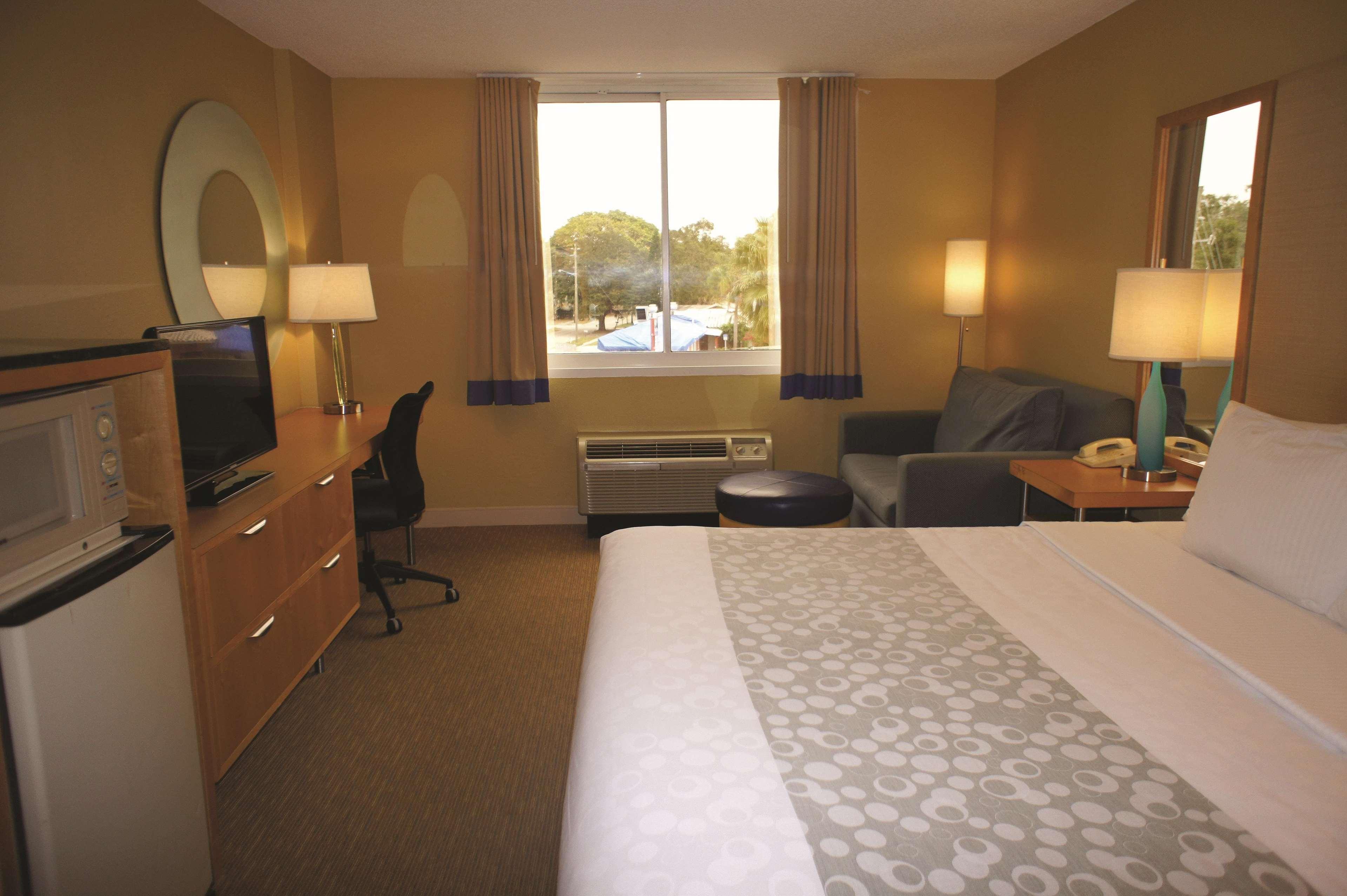 Hotel La Quinta By Wyndham Downtown