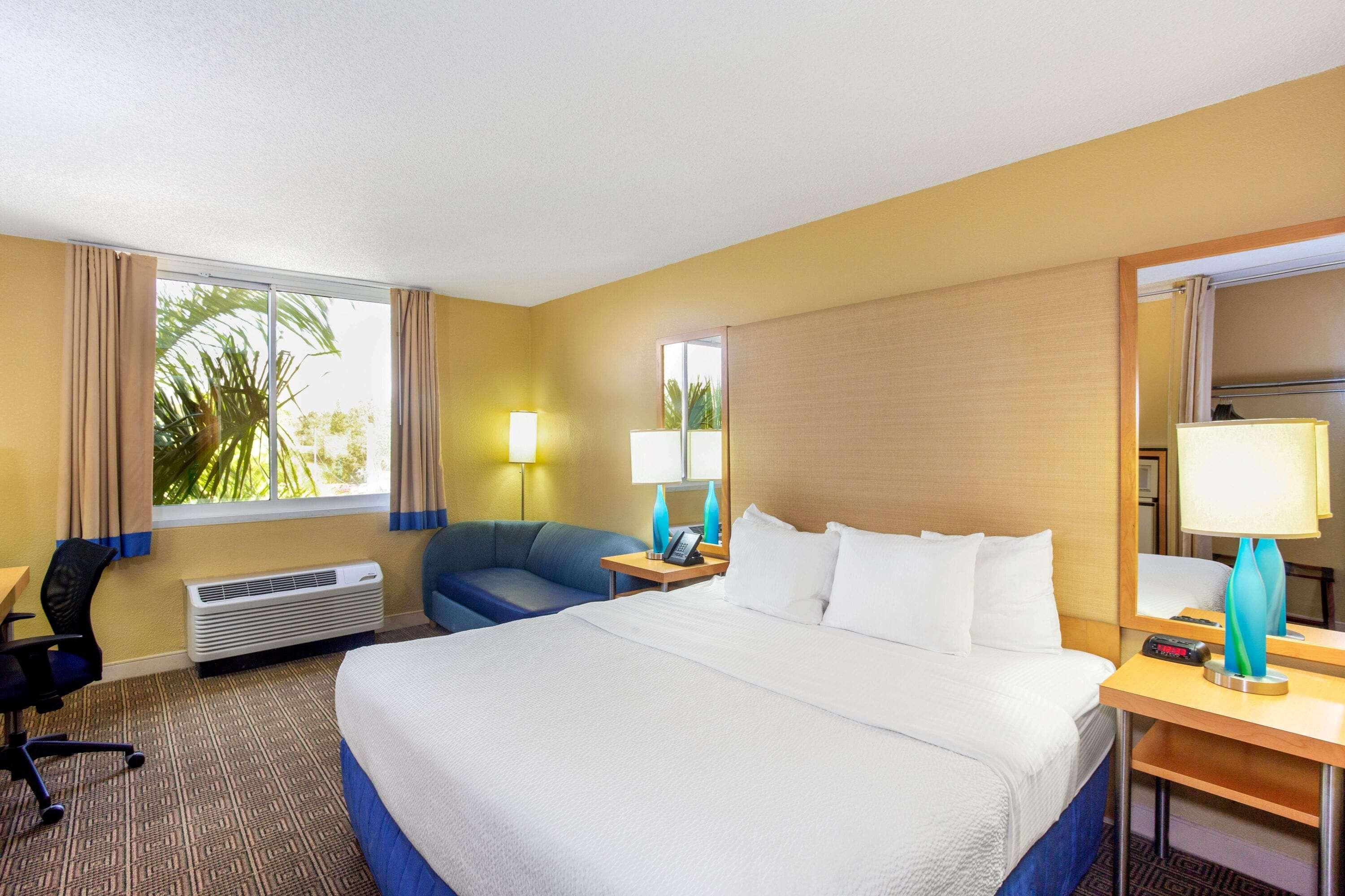 La Quinta By Wyndham Downtown Sarasota