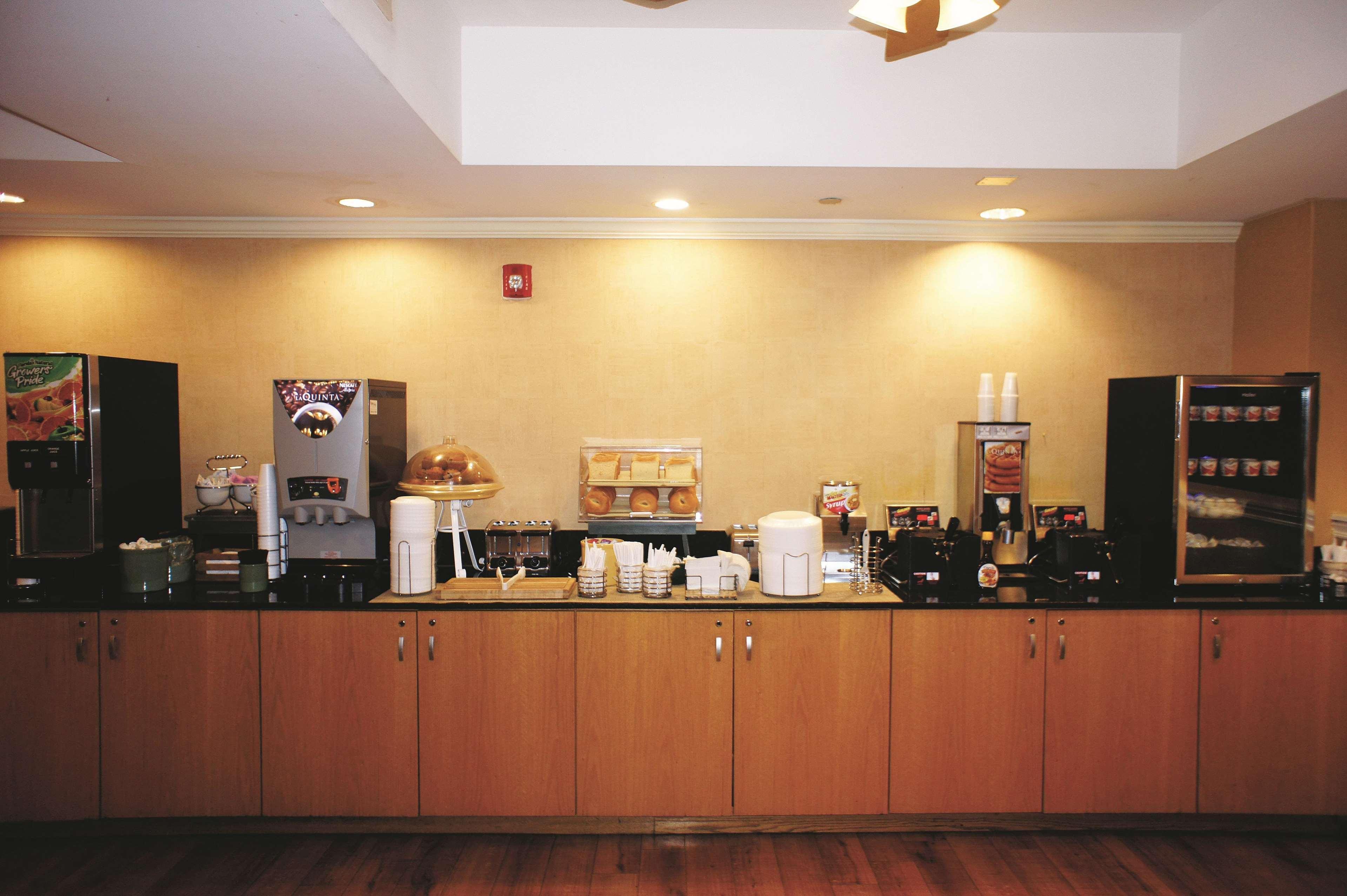 La Quinta By Wyndham Downtown