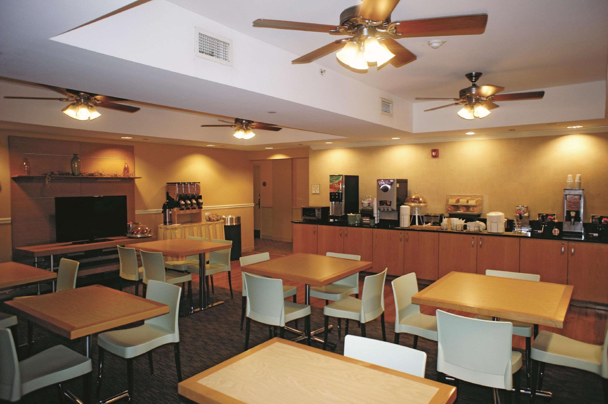La Quinta By Wyndham Downtown Hotel