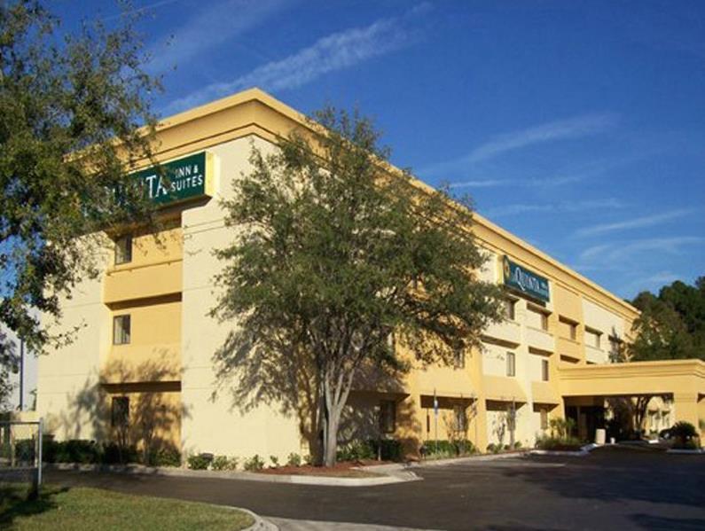 Hotel La Quinta & By Wyndham Mandarin 3*