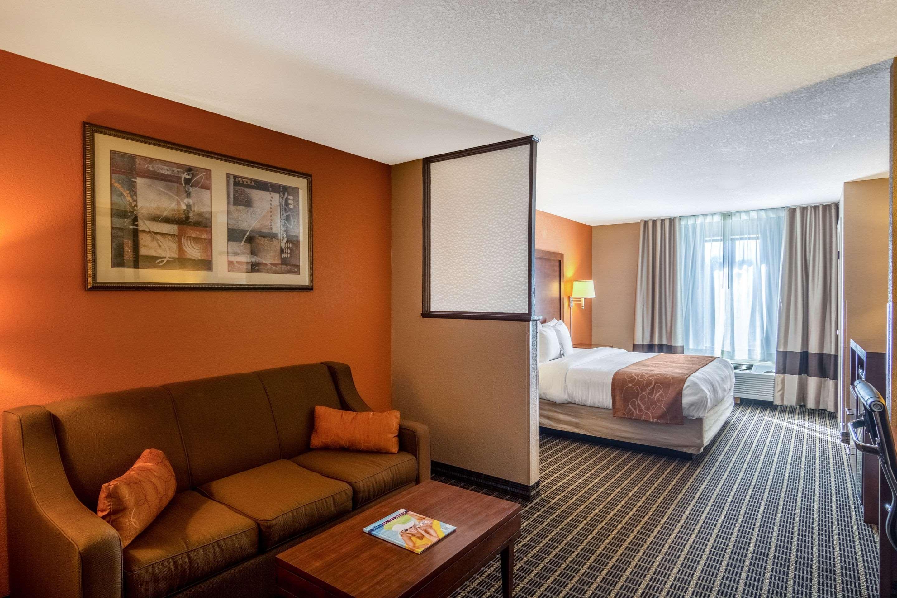 Comfort Hotel 3*