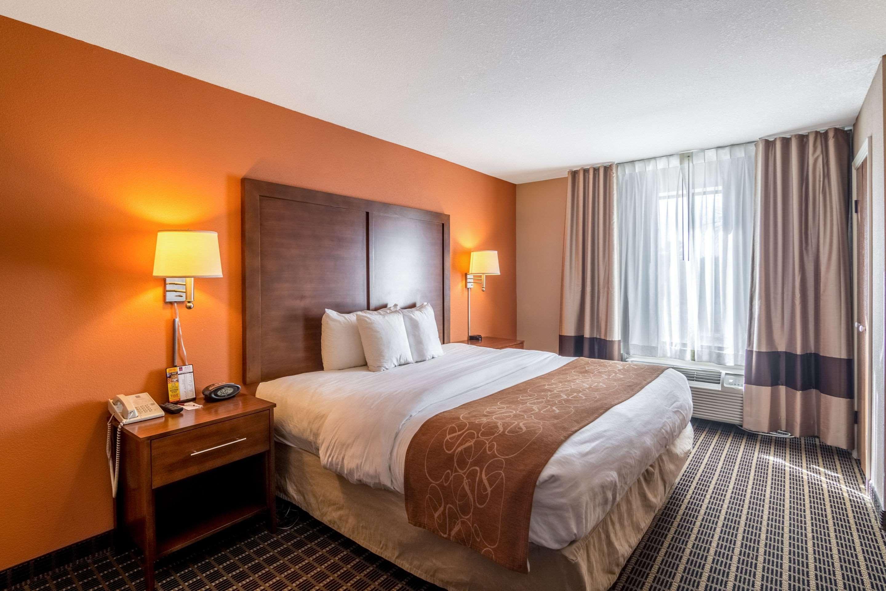 Comfort Hotel 3*