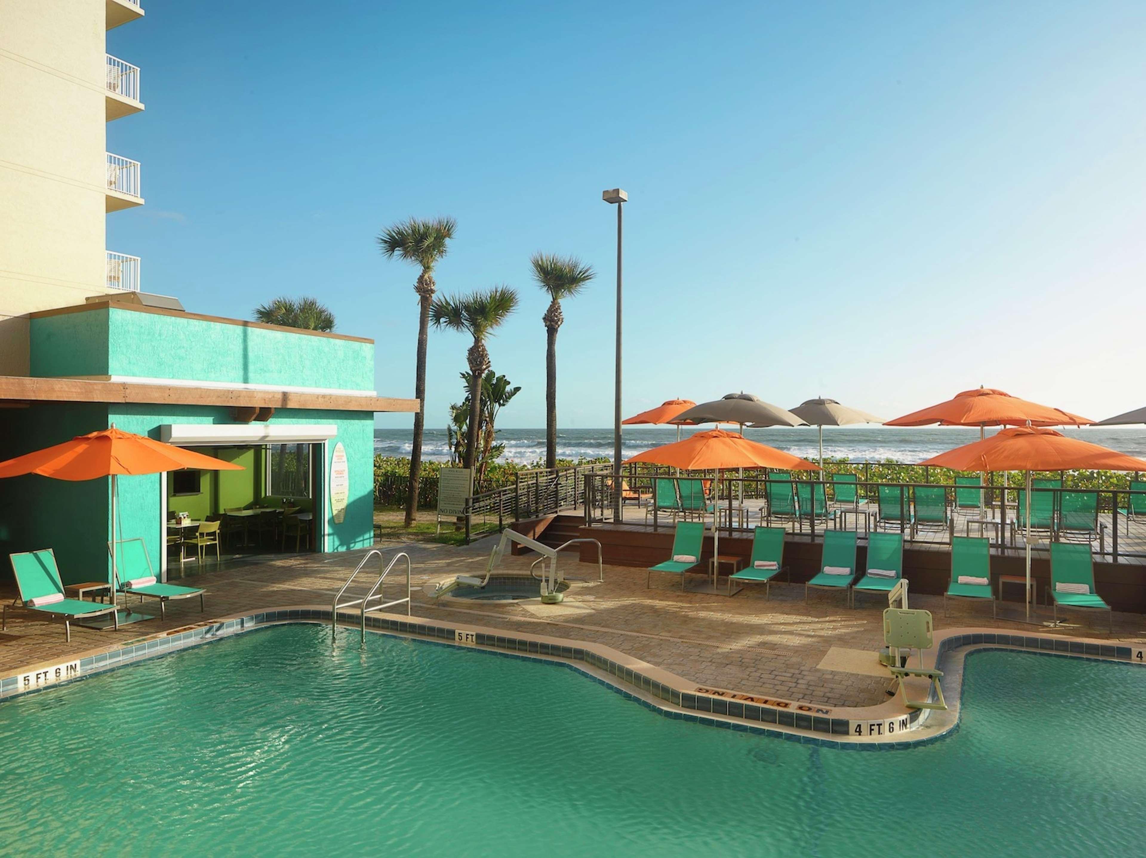 Doubletree By Hilton Oceanfront 4*