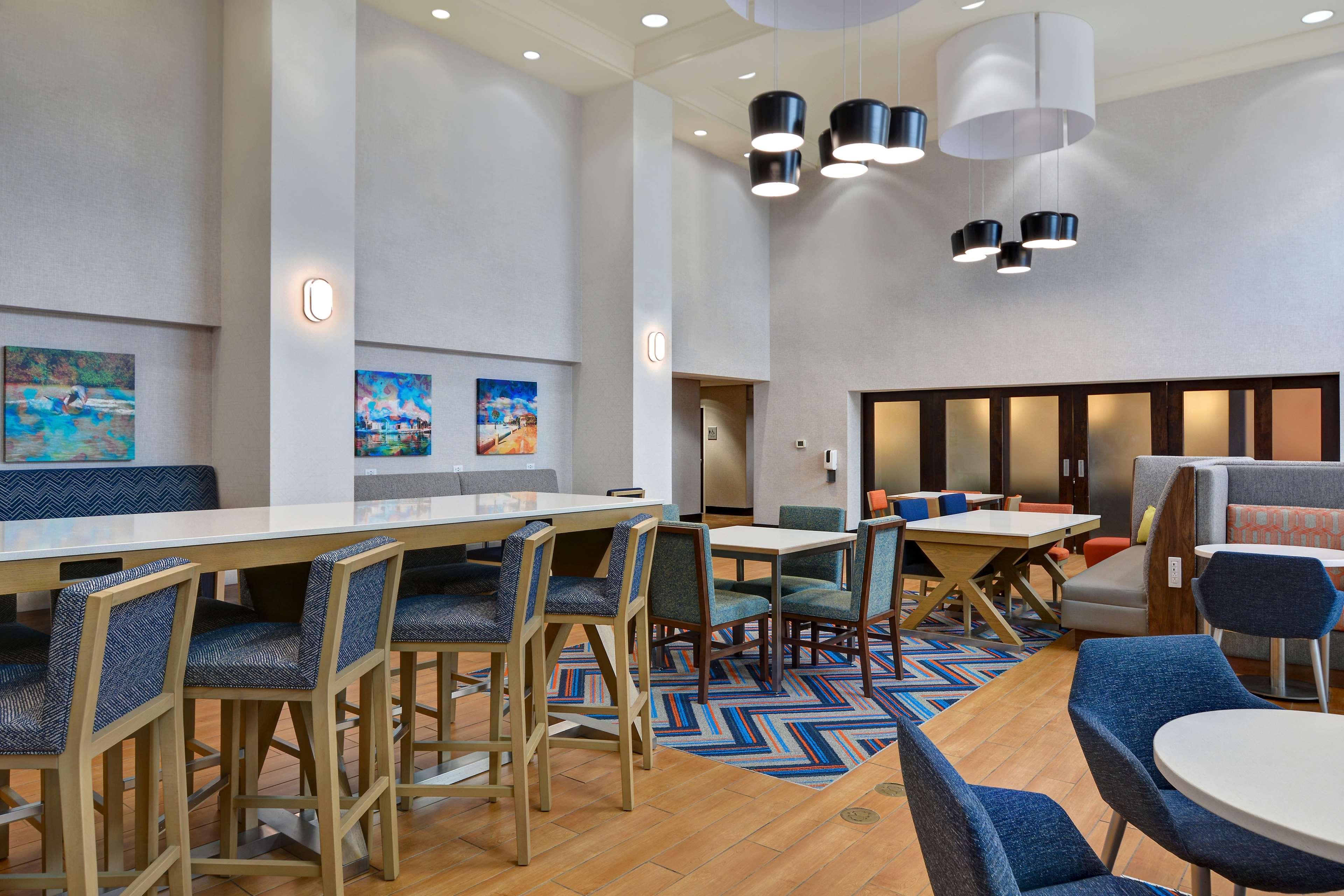 Hampton & St Petersburg Ulmerton Road Fl 3*