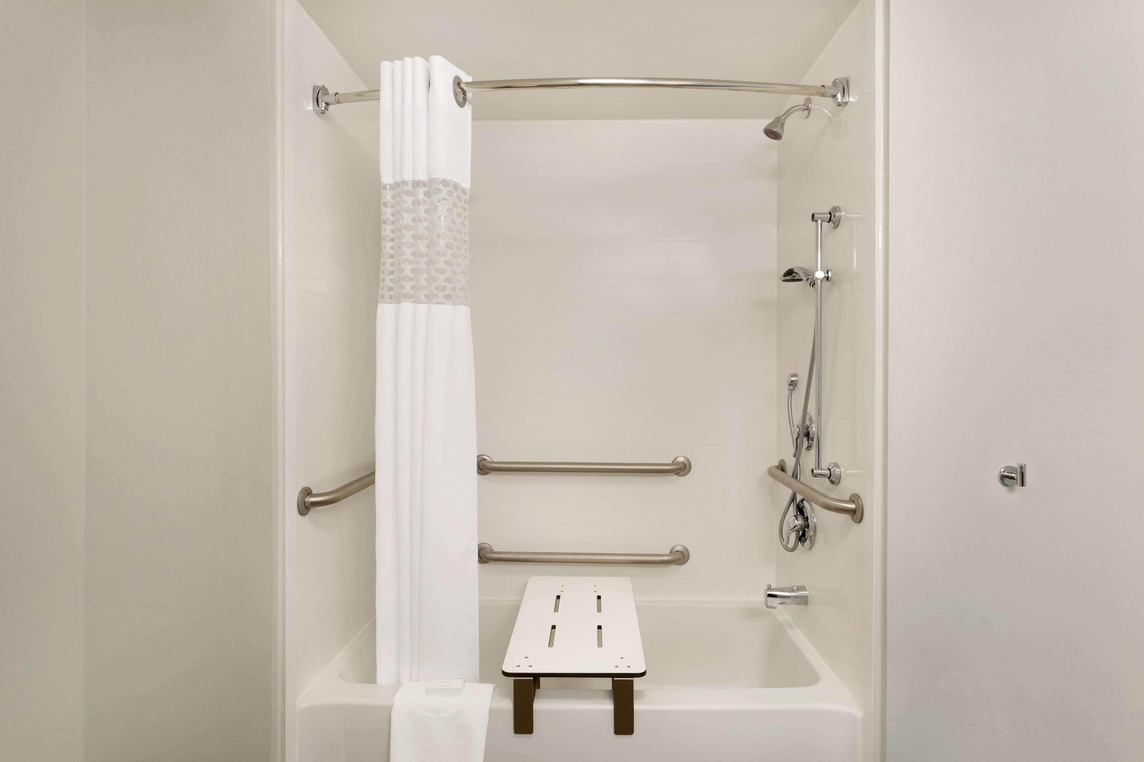 Hotel Hampton &