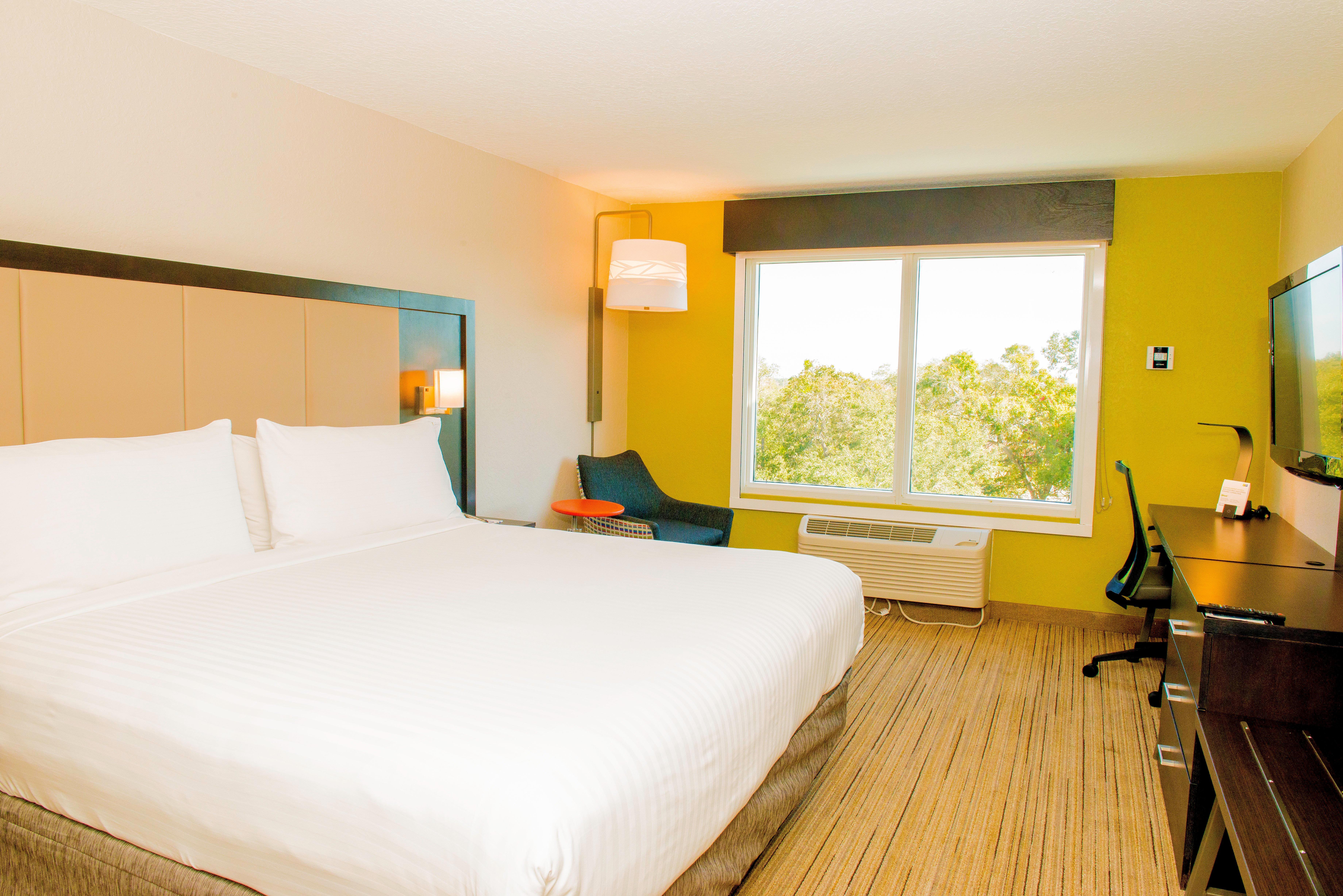 Express North / I-275 By Ihg St. Petersburg