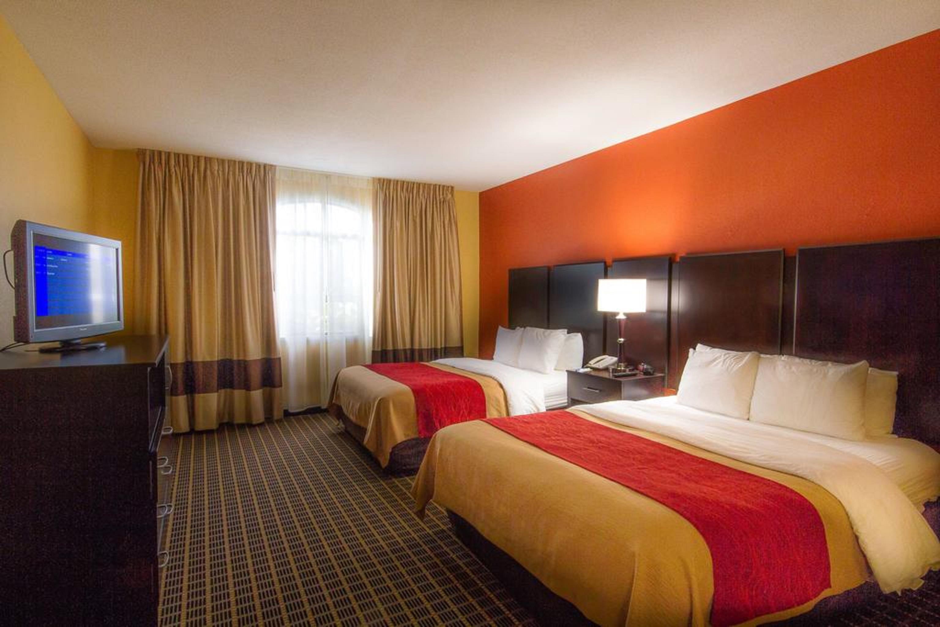 Clarion & Miami International Airport Hotel