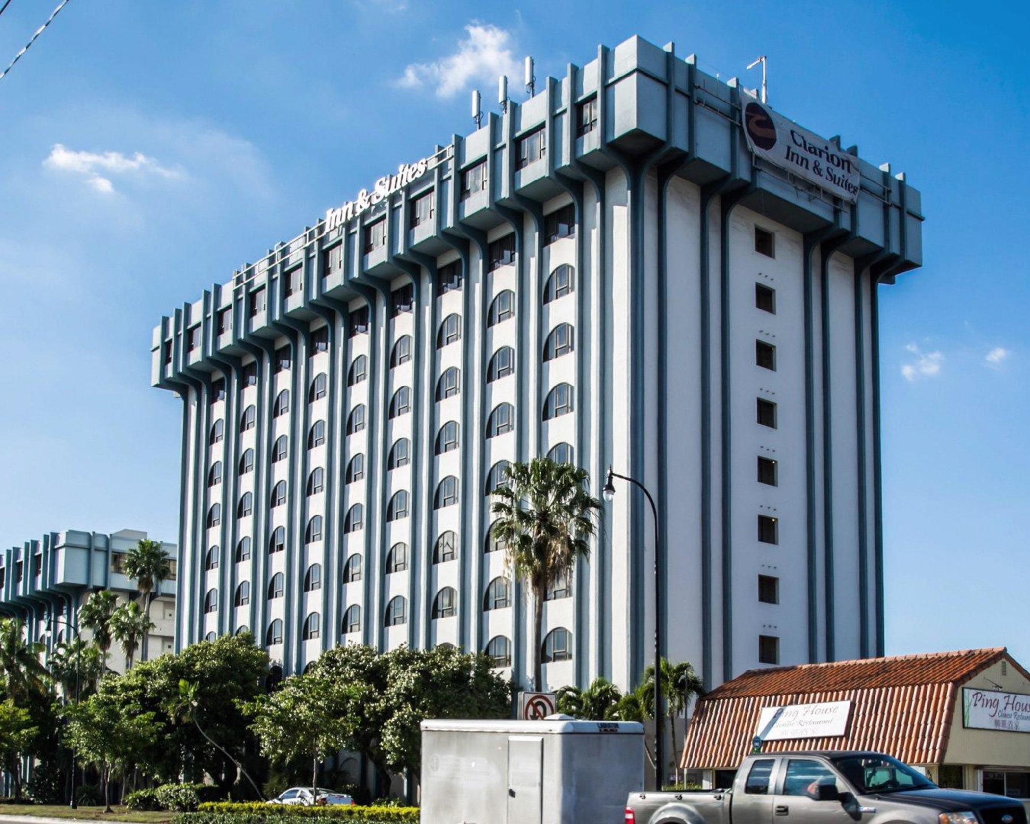 Clarion & Miami International Airport Hotel