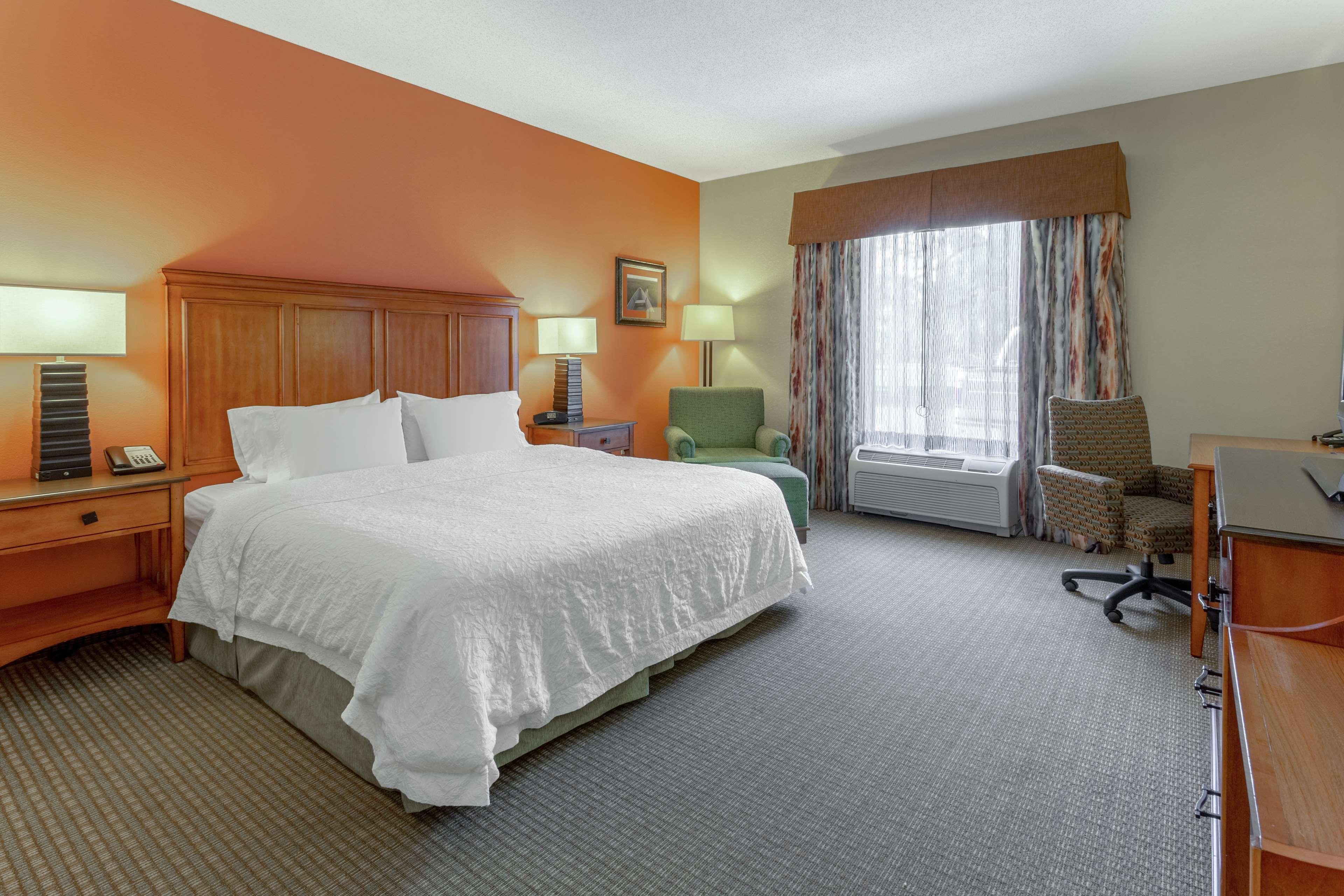 Hampton - Hotel 3*