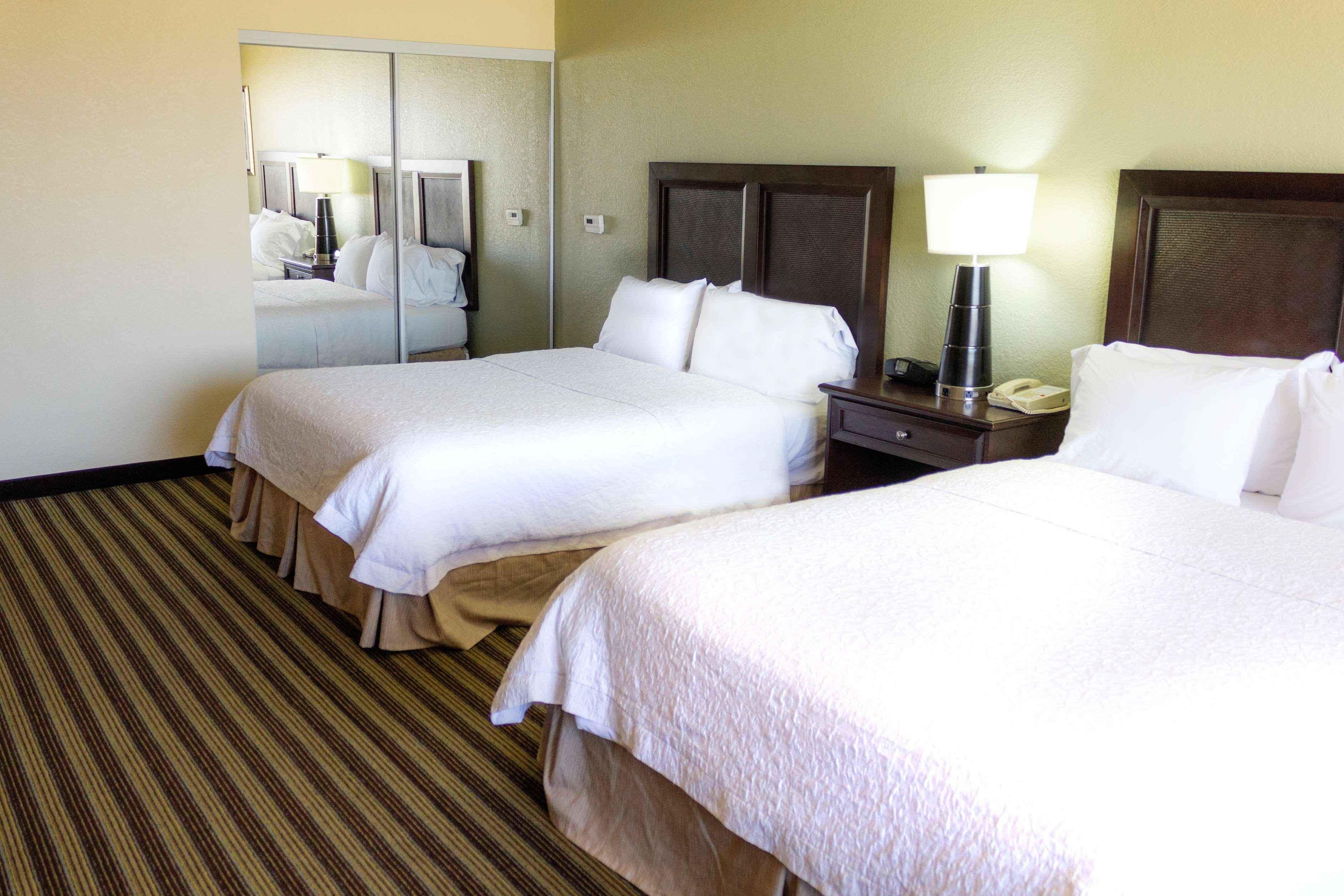 Hotel Hampton Walton 3*