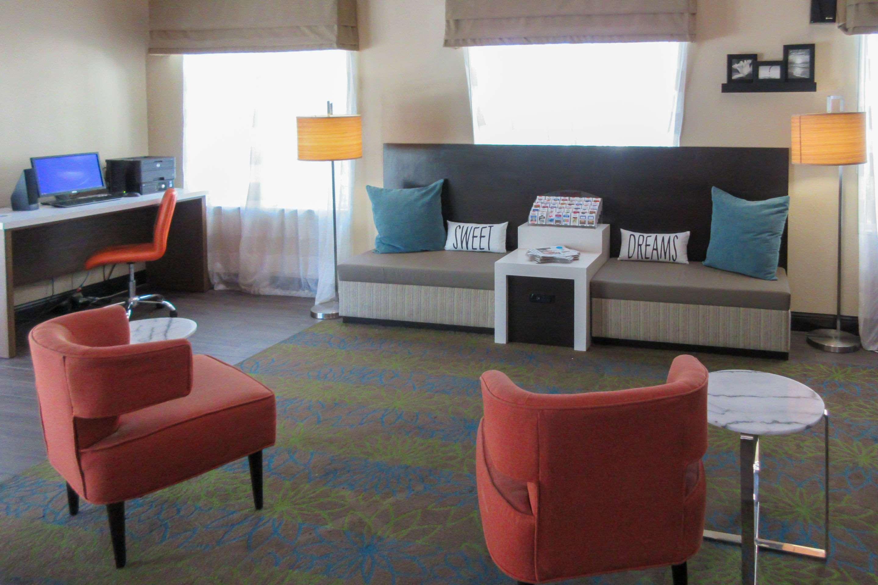 Sleep & Ft Lauderdale International Airport Hotel