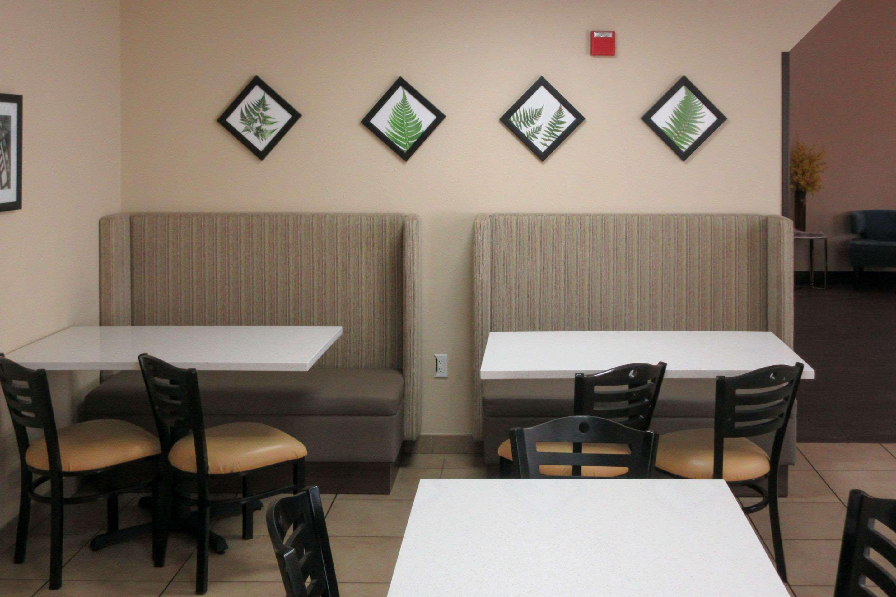 Sleep & Ft Lauderdale International Airport Hotel