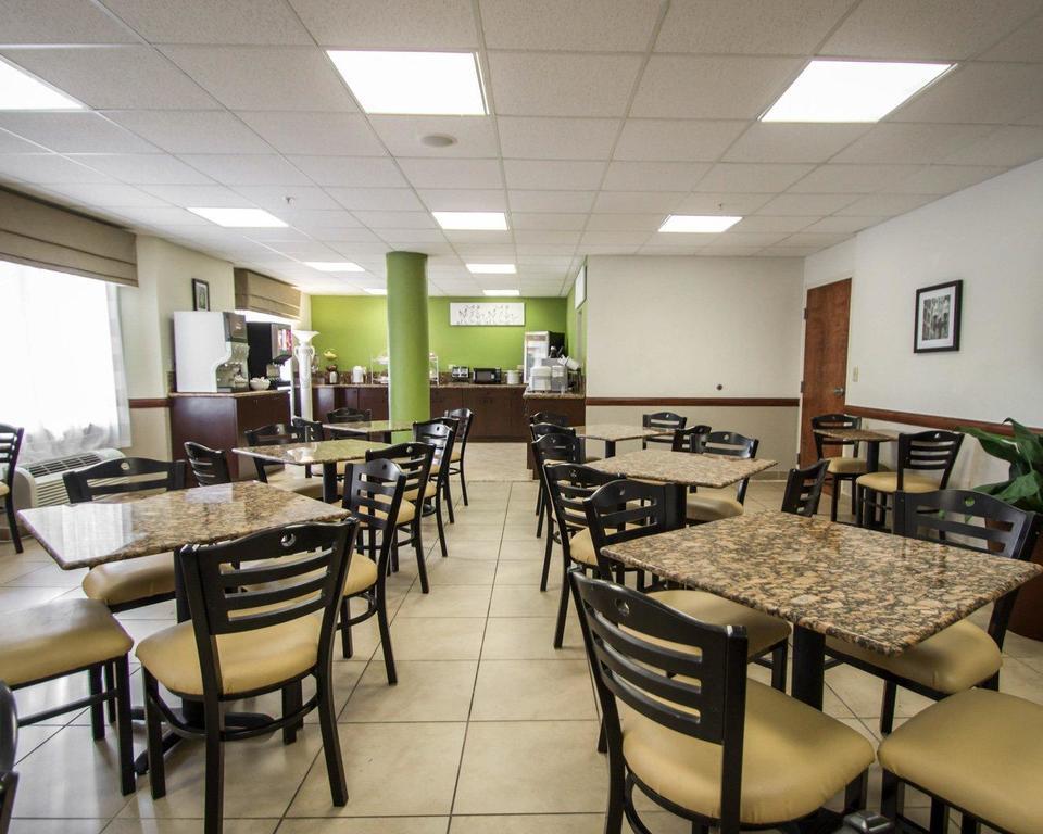 Sleep & Ft Lauderdale International Airport Hotel 2*