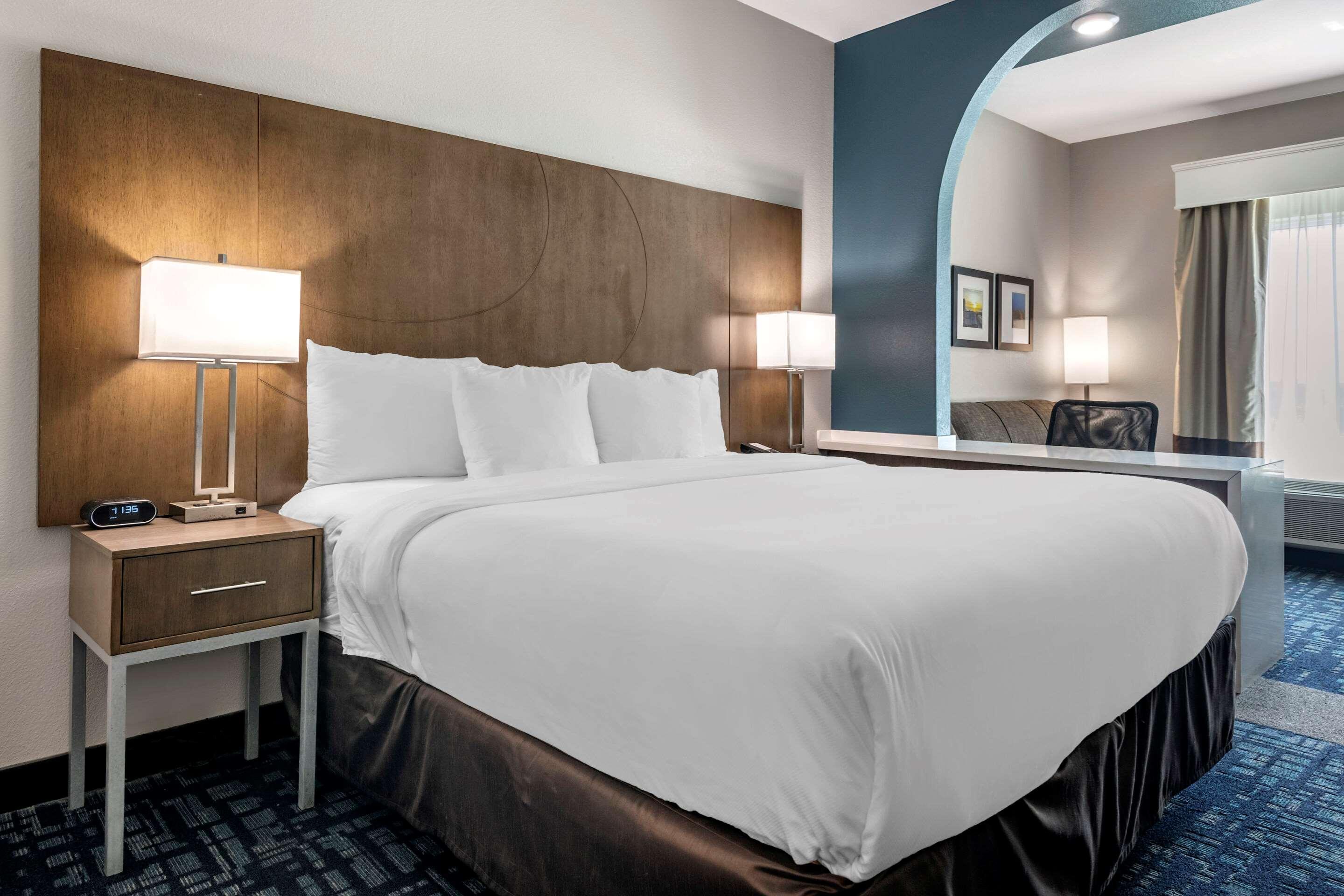 Hotel Comfort Lauderdale Airport & Cruise Port