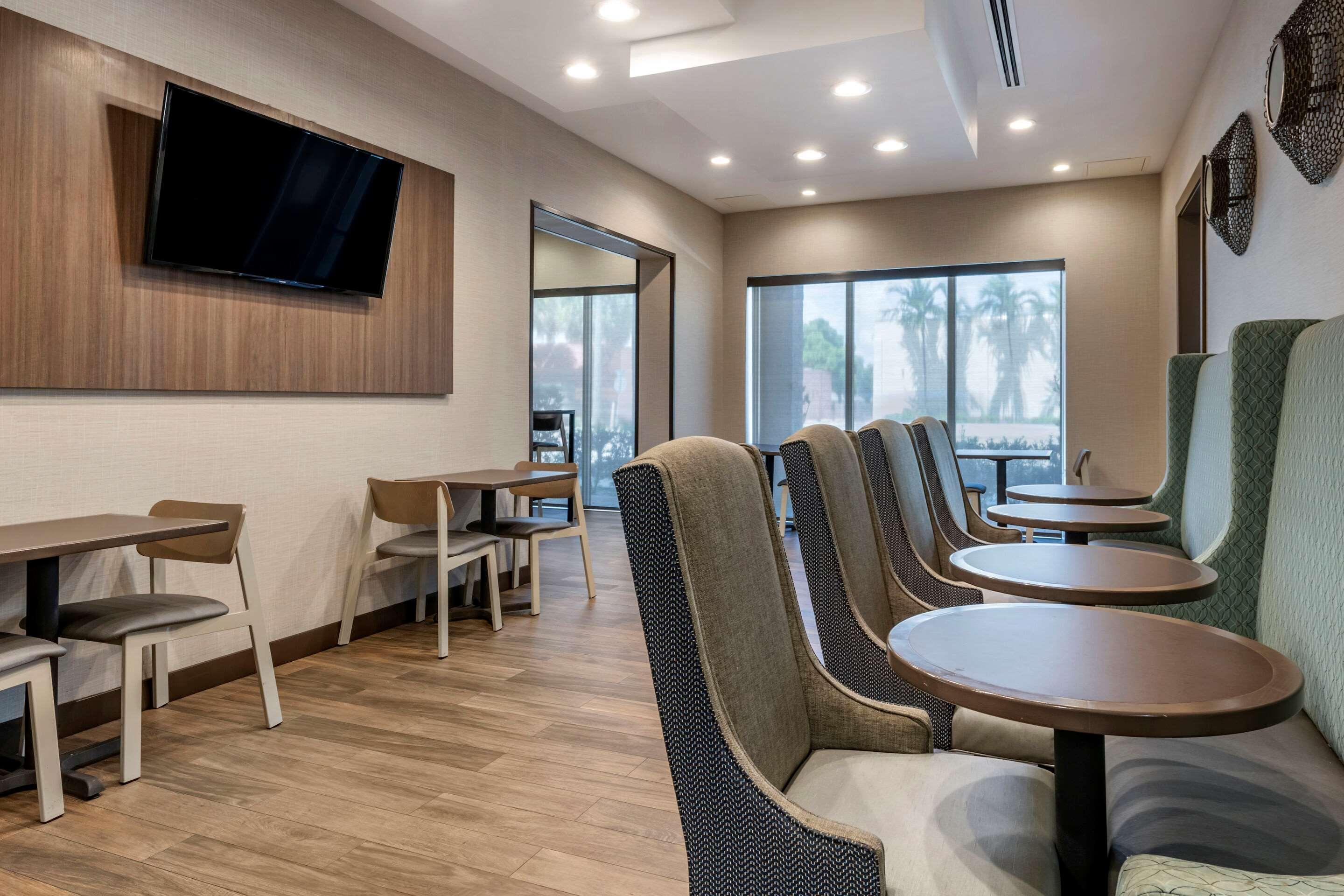 Comfort Lauderdale Airport & Cruise Port 3* Dania Beach