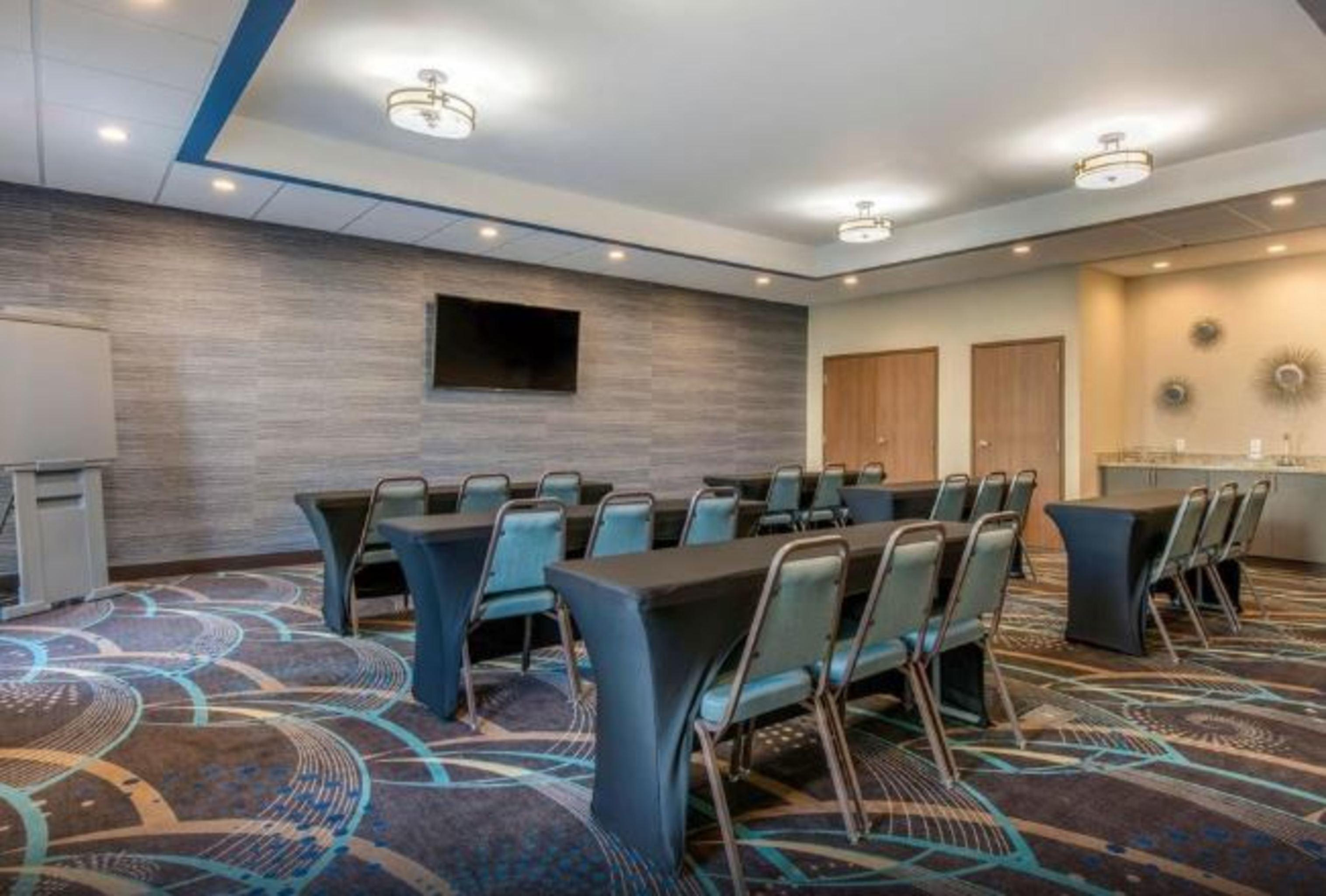 Comfort Lauderdale Airport & Cruise Port Hotel