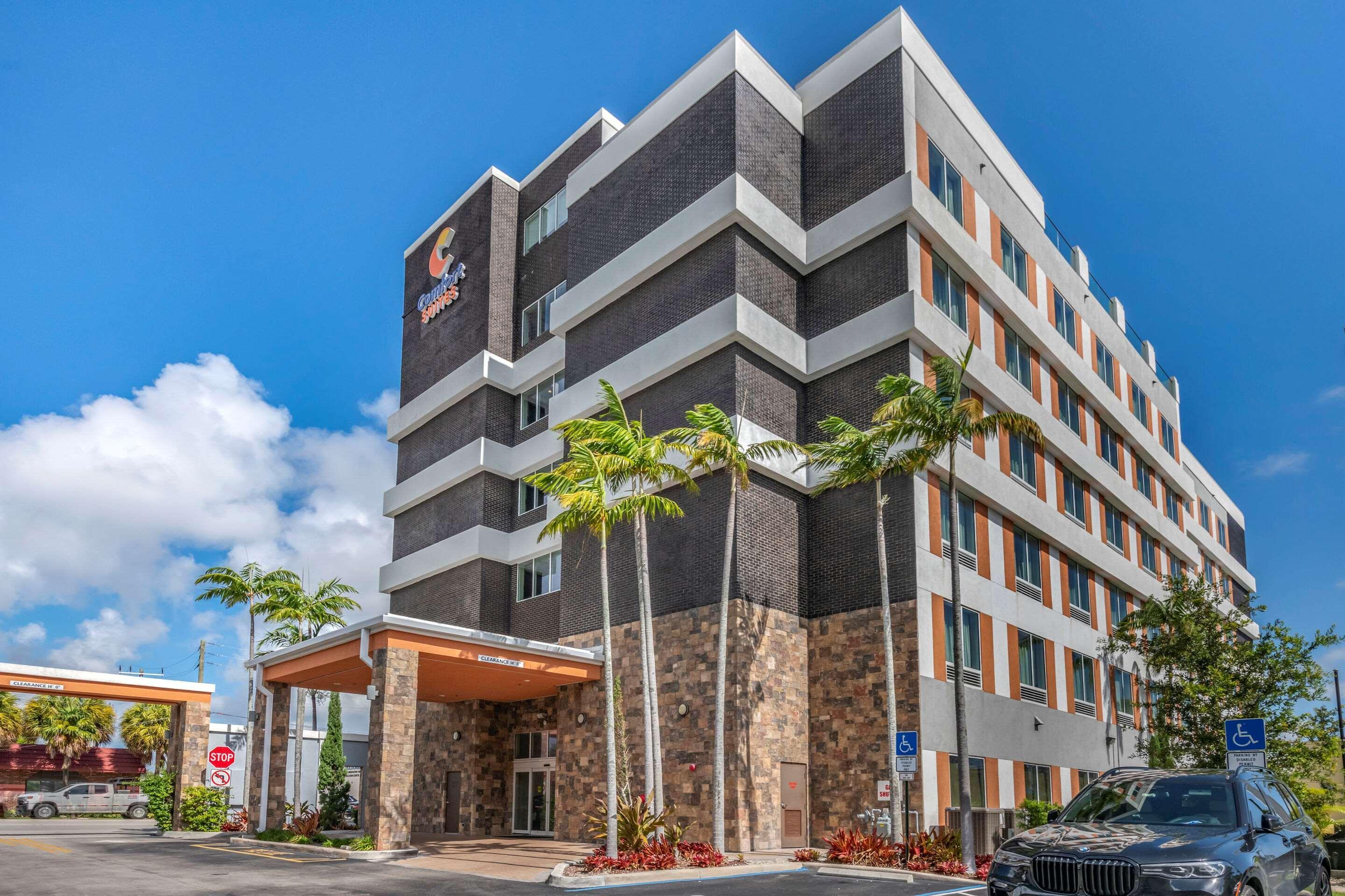 Comfort Lauderdale Airport & Cruise Port 3*