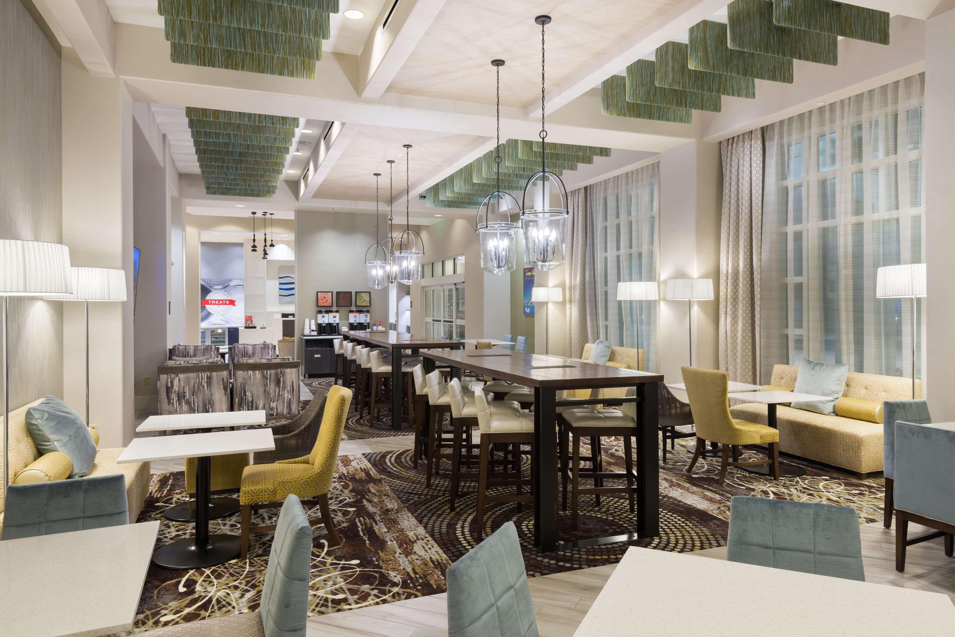Hotel Hampton & Airport Avion Park Westshore 3*