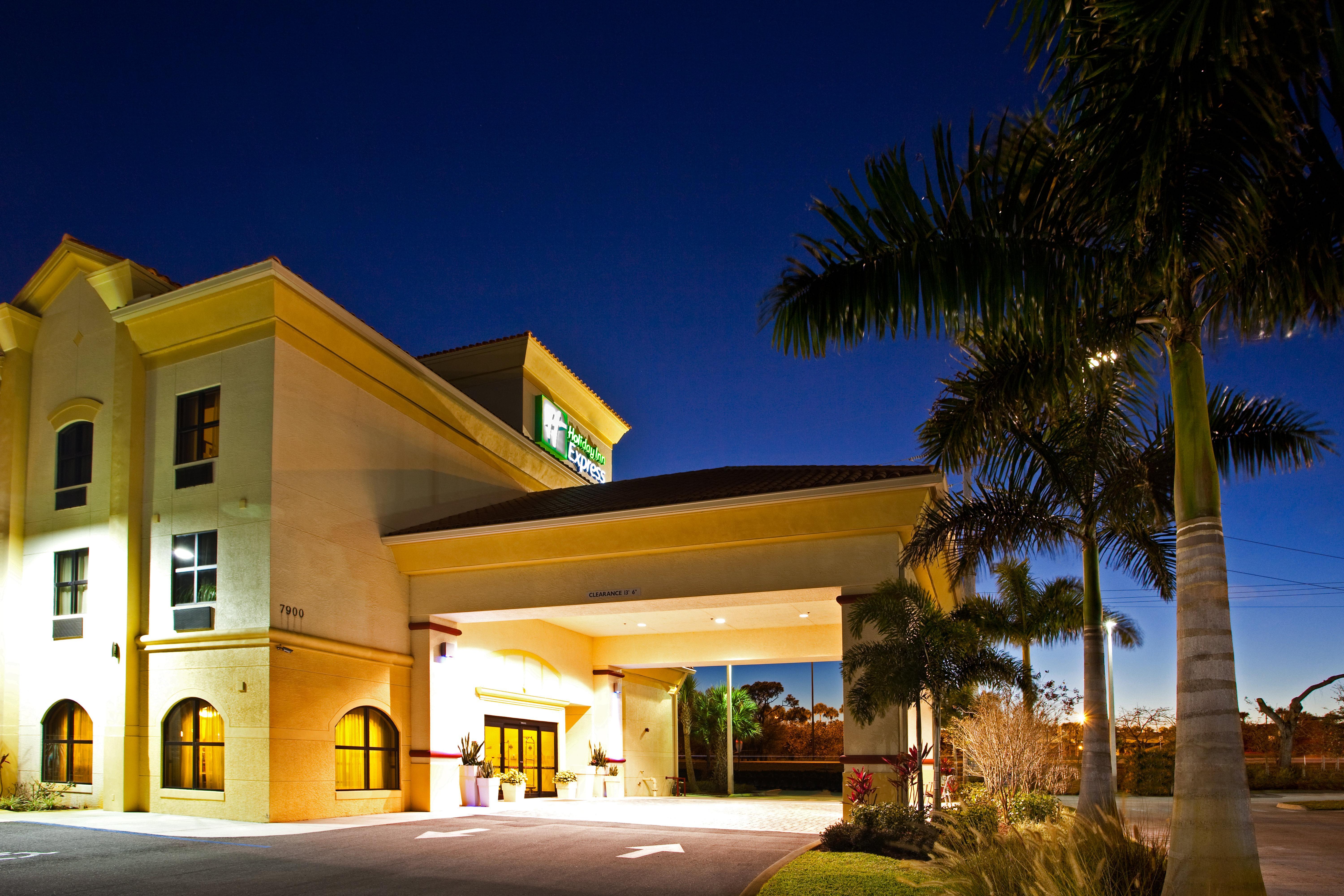 Hotel Express Stuart By Ihg