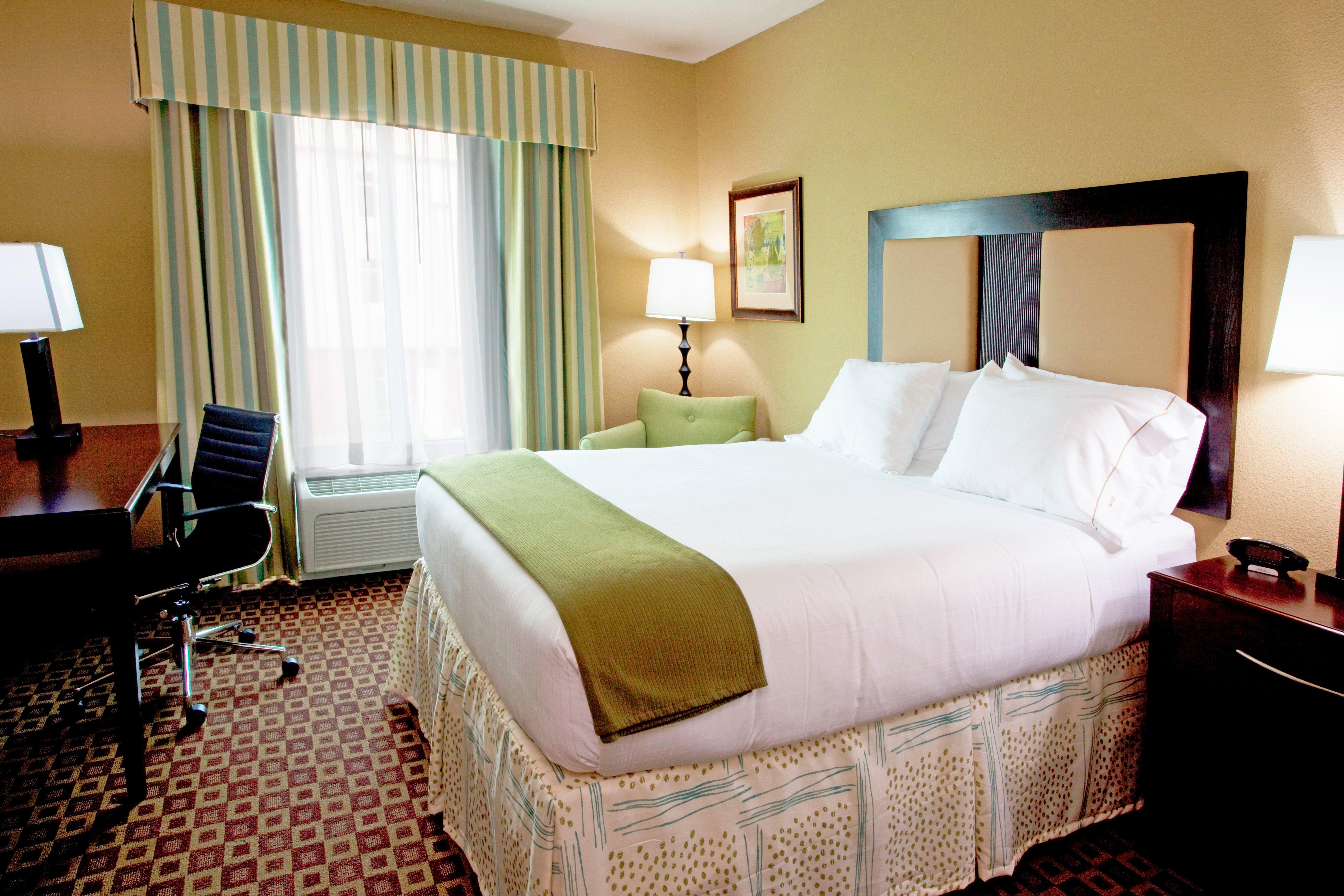 Hotel Express & Chaffee - West By Ihg