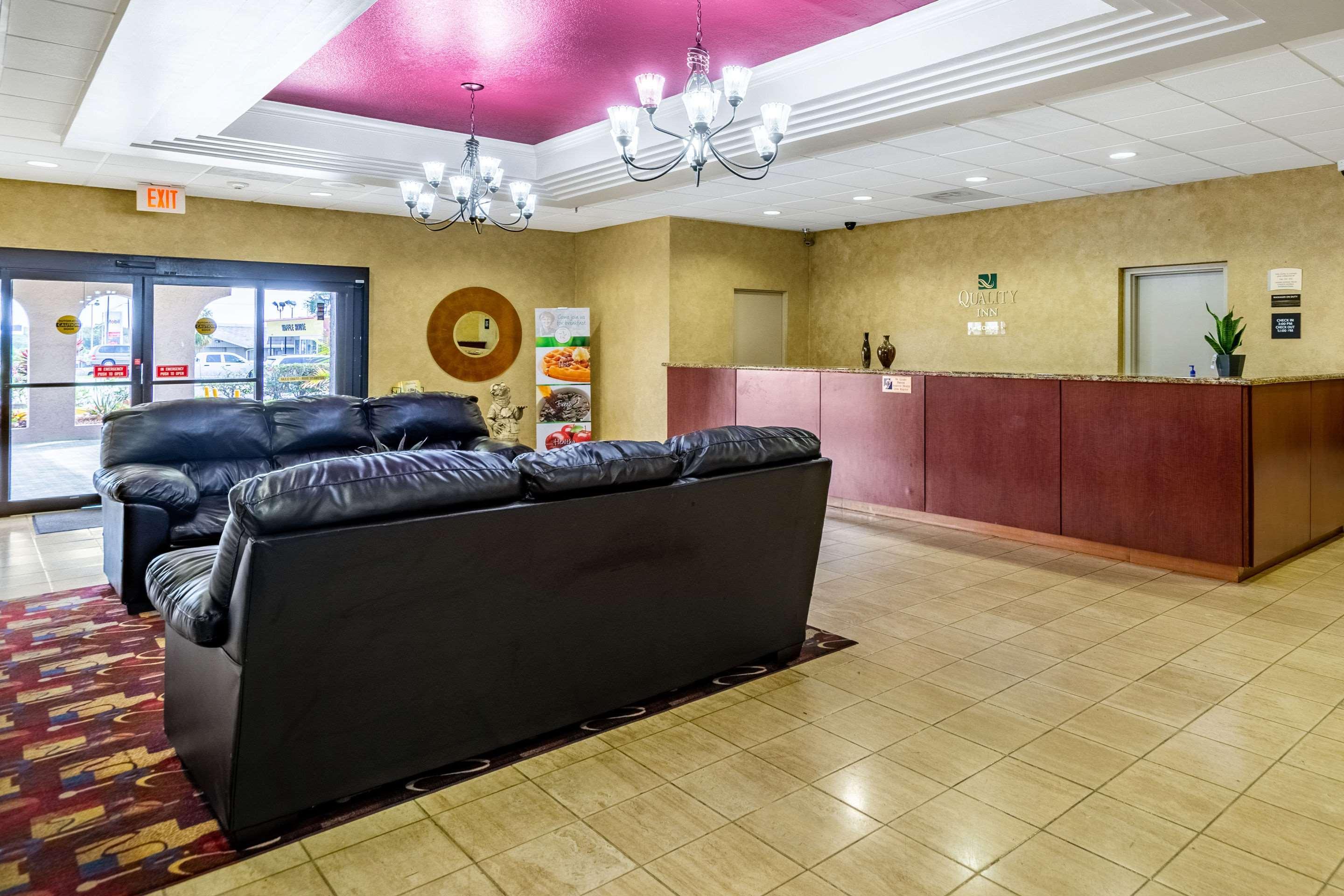 Inn Lakeland Hotel