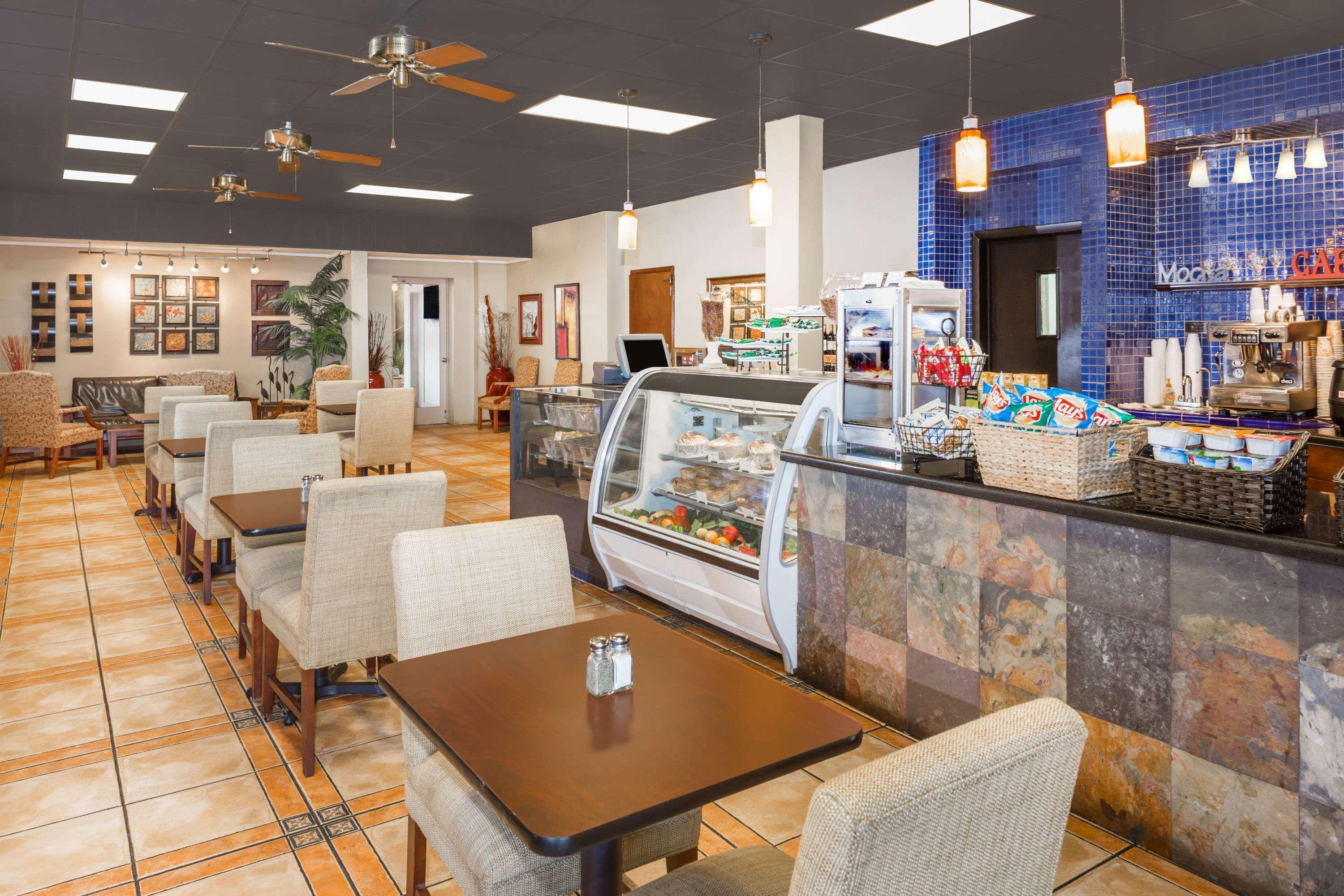Days By Wyndham Miami Airport North Miami Springs