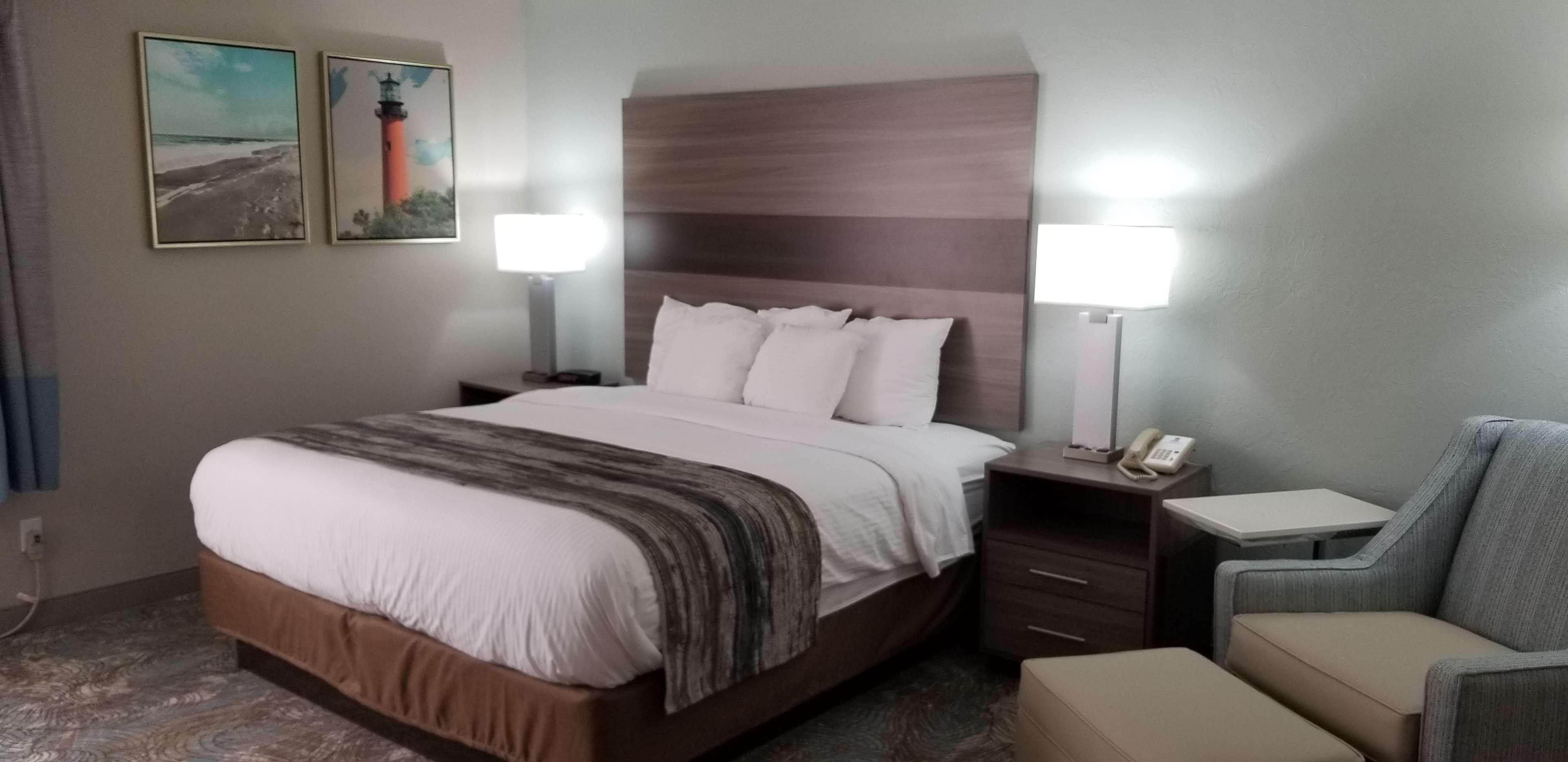 Western Intracoastal 3* Jupiter