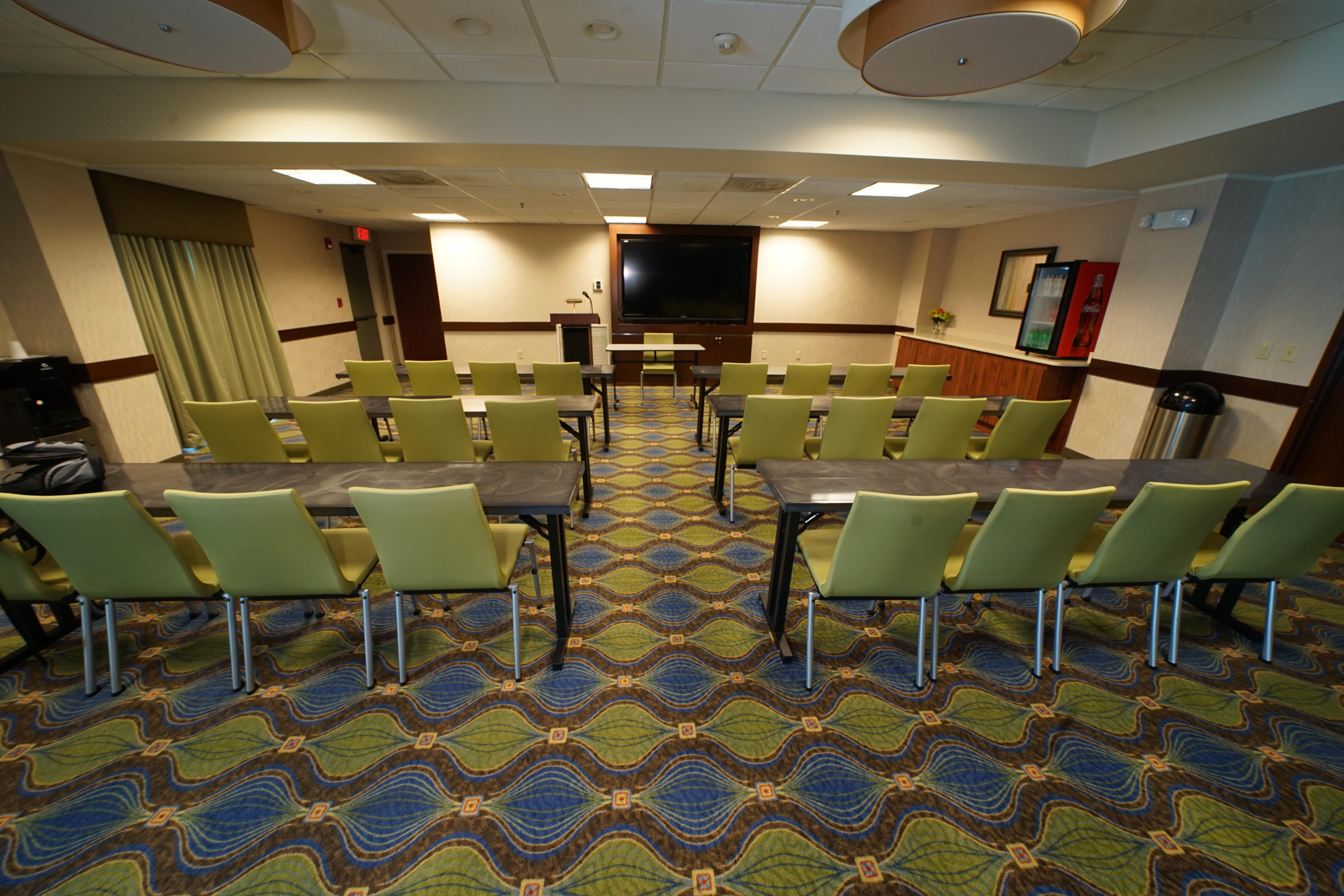Hotel Express & Tampa-oldsmar By Ihg