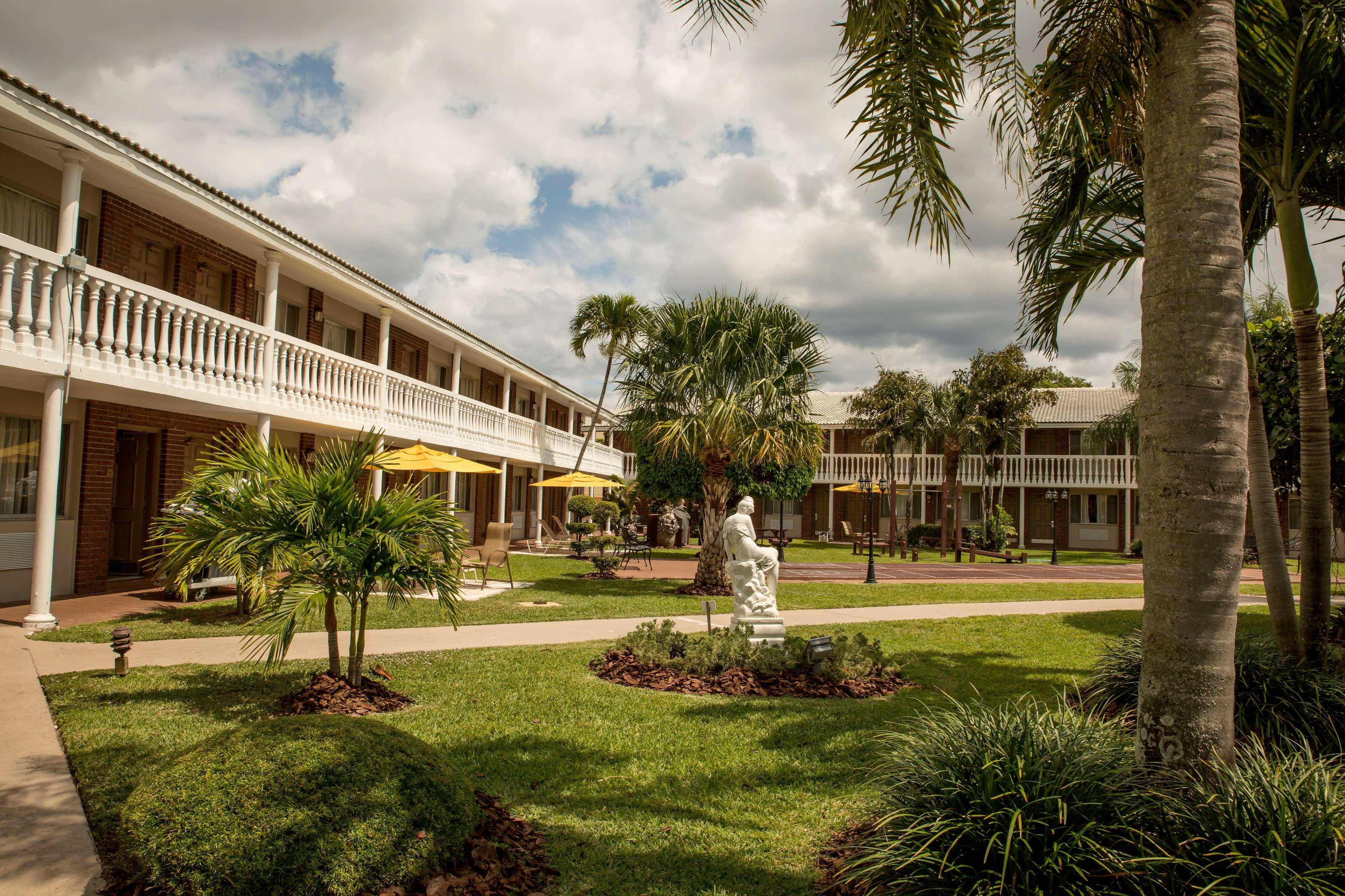 Hotel Western Palm Lakes 3*